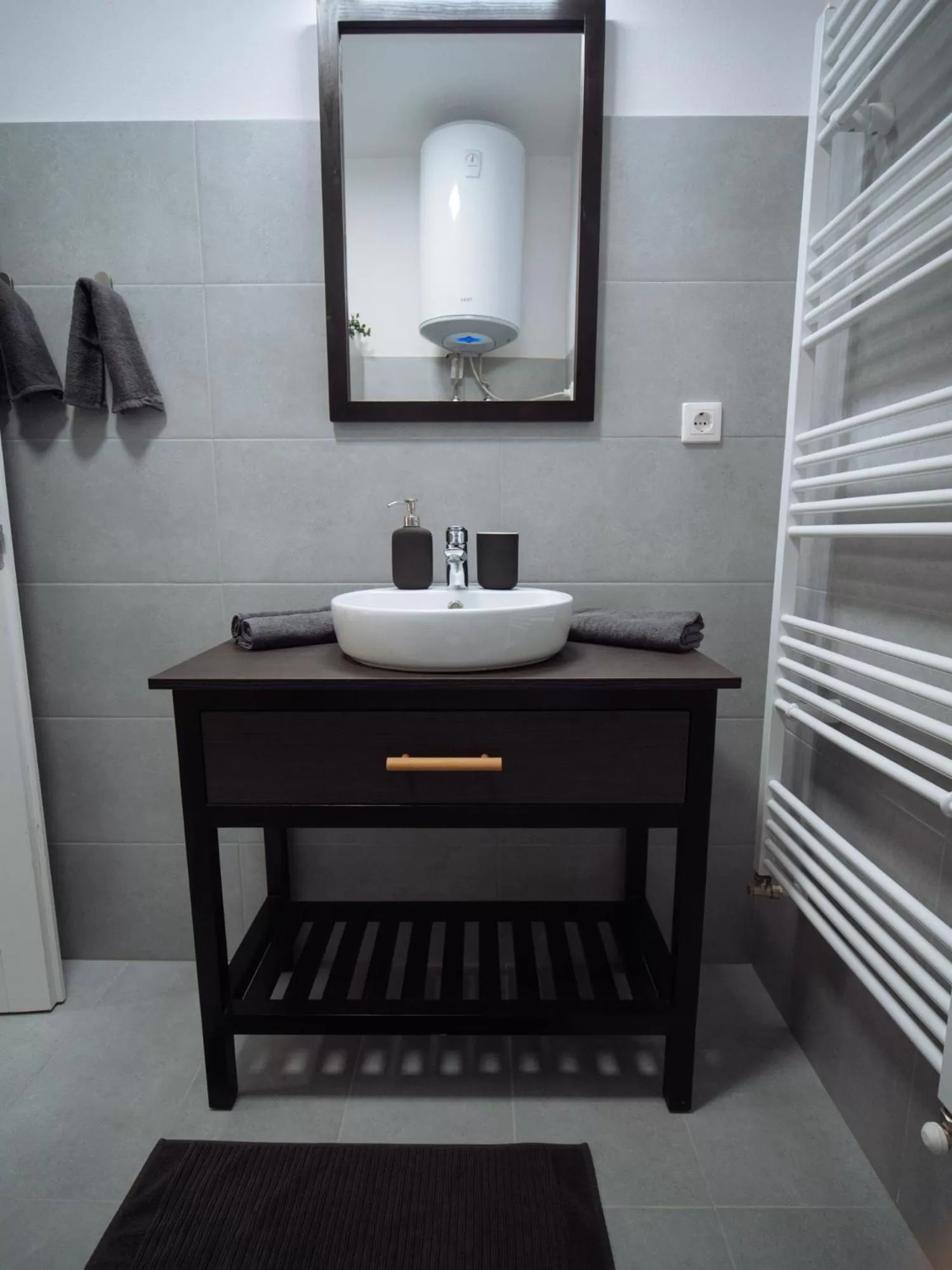 Bathroom in Zakarias Apartments