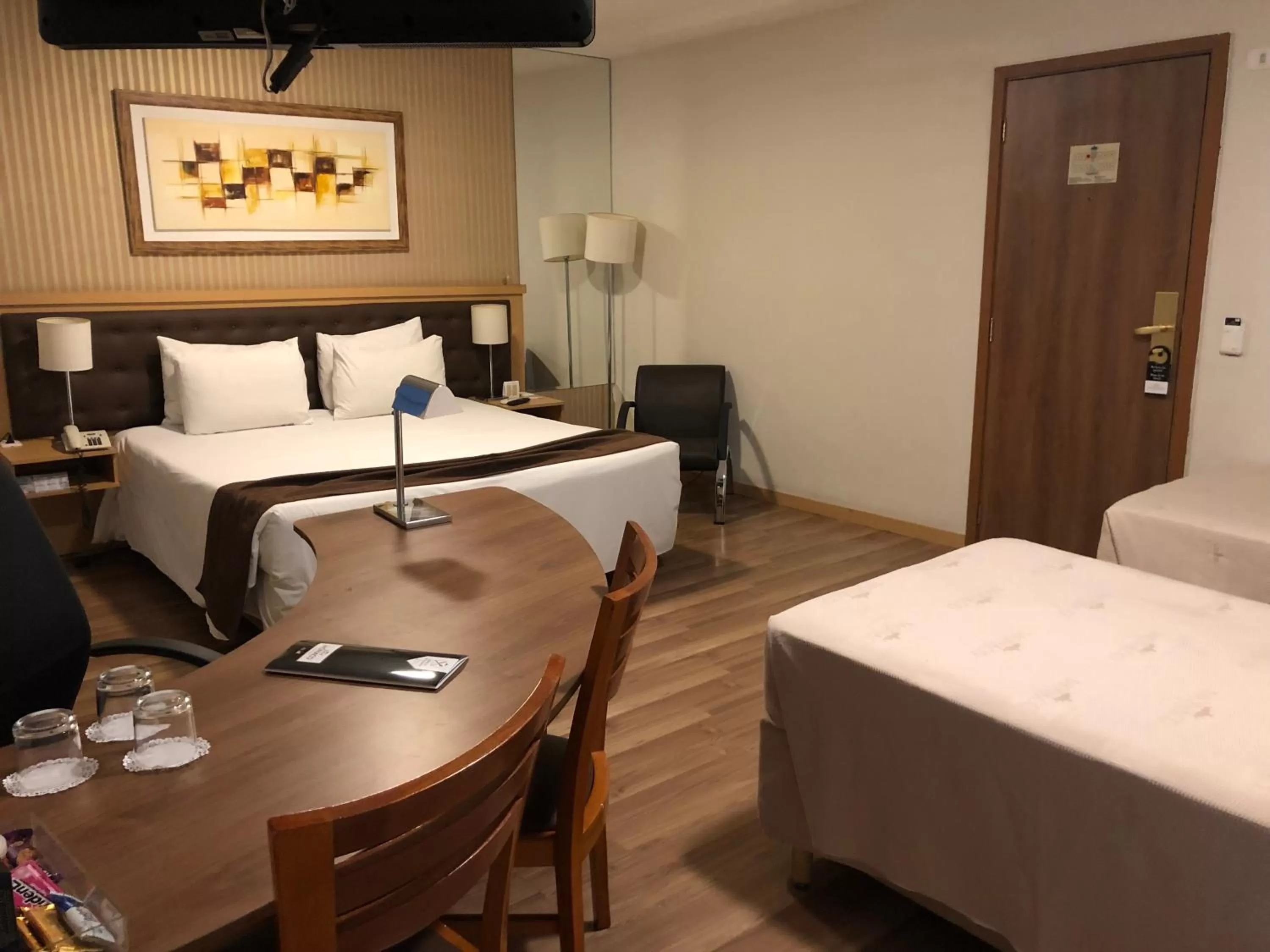 Photo of the whole room, Bed in Summit Hotel Monaco