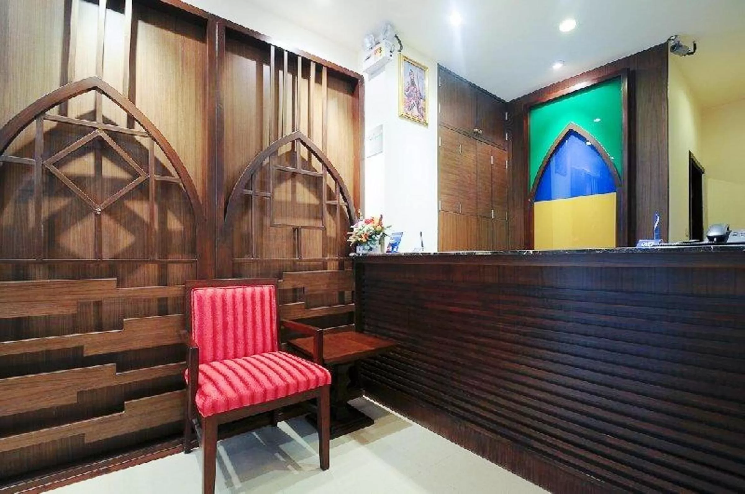 Lobby or reception in Royal Express Inn