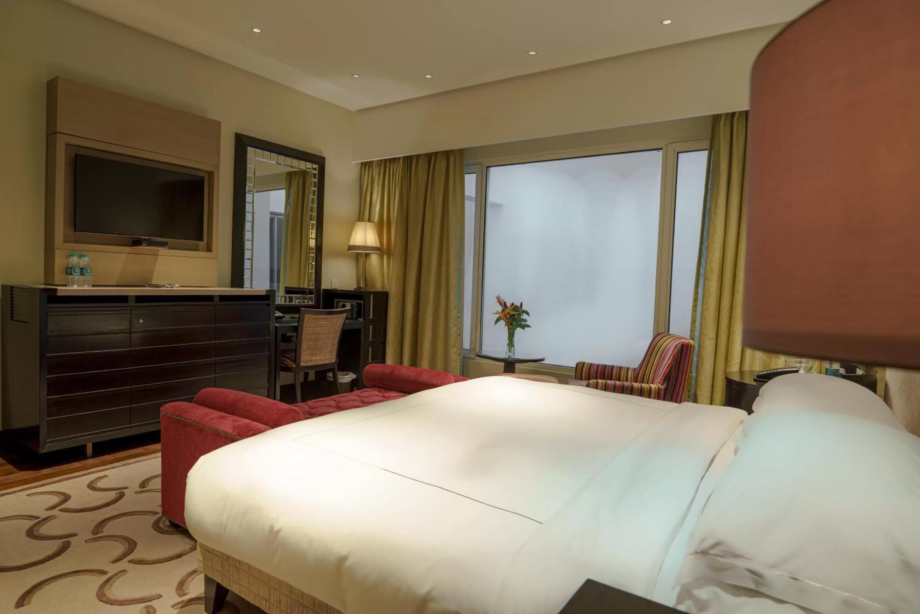 Bedroom, Bed in Taj Santacruz