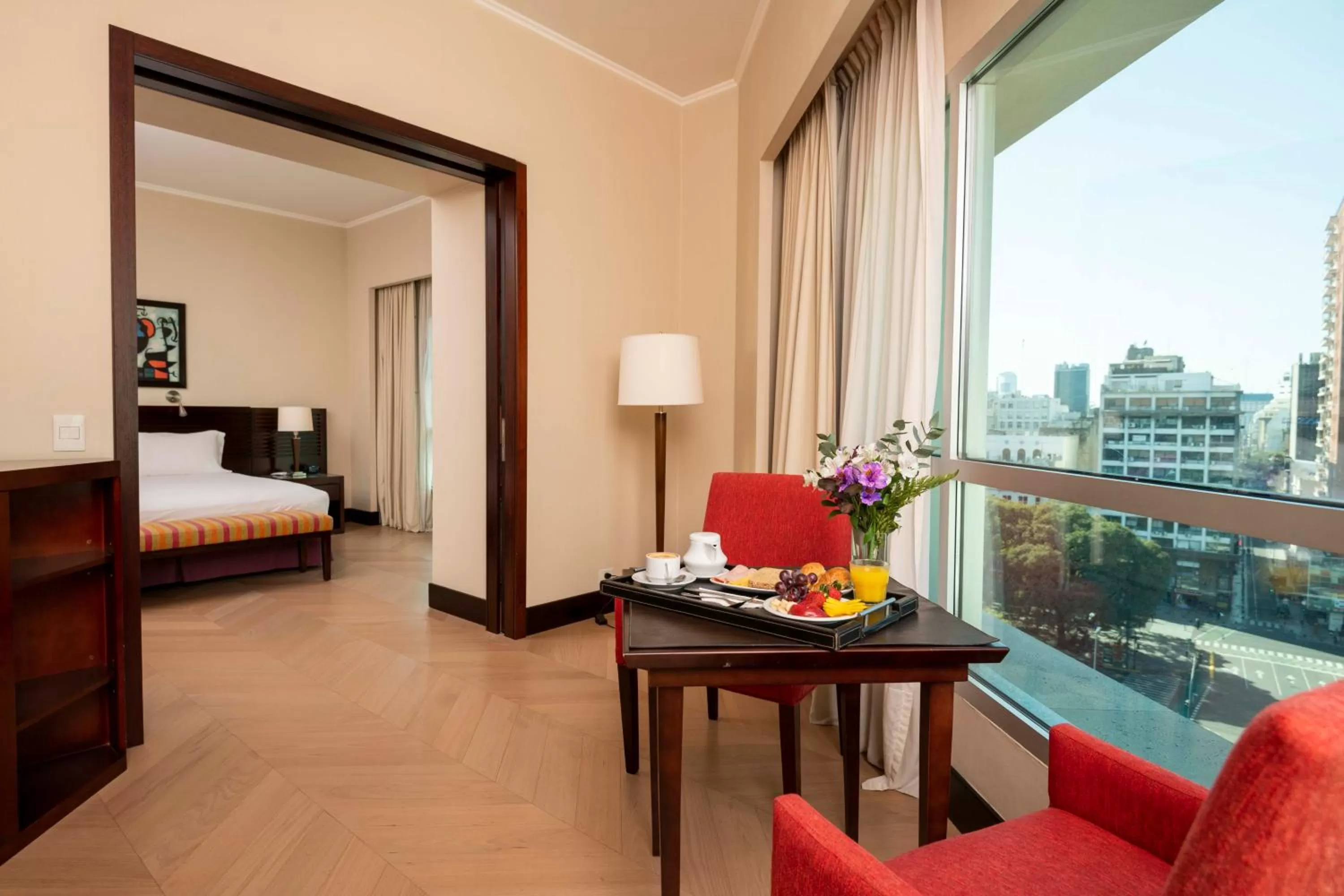 Food and drinks, Bed in Eurobuilding Hotel Boutique Buenos Aires