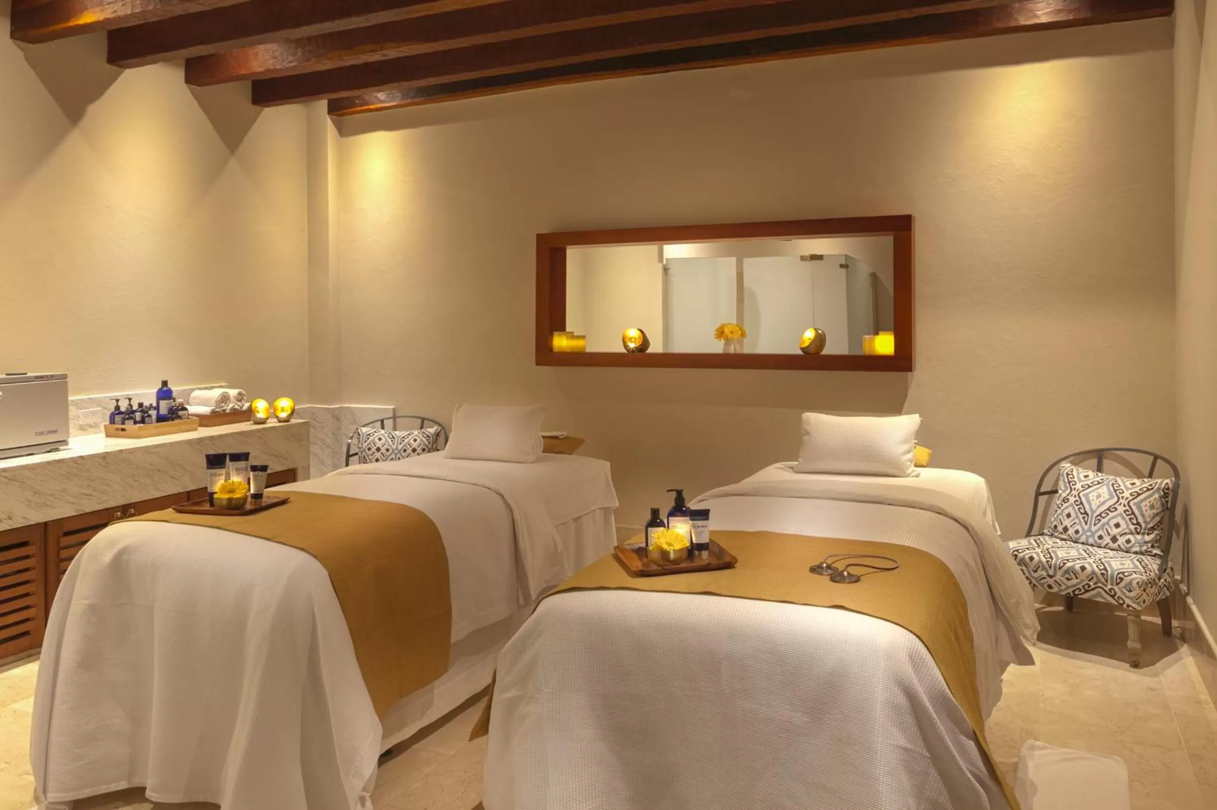 Massage, Bed in Hotel Casa San Agustin