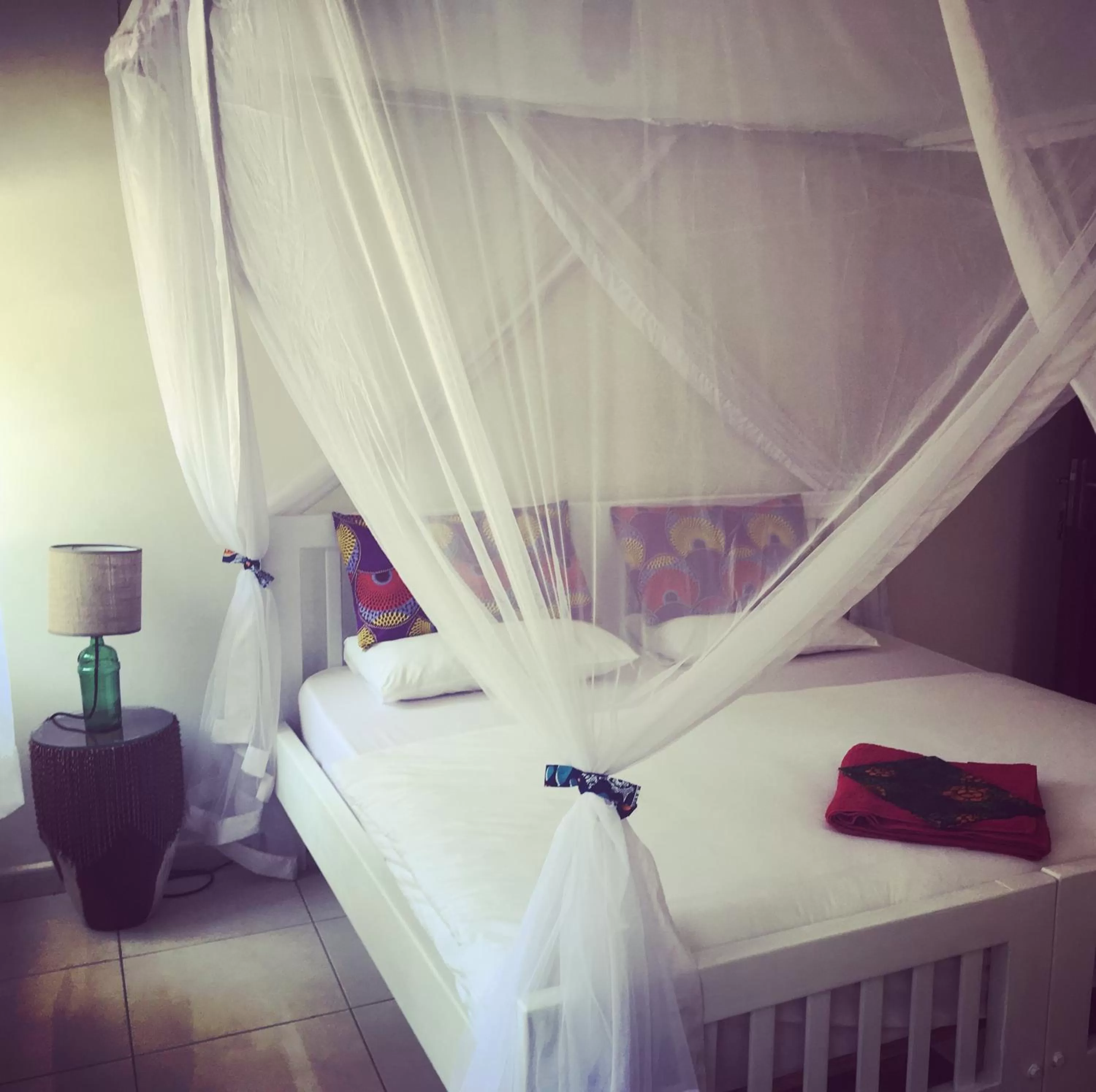 Bed in The Guinea Fowl