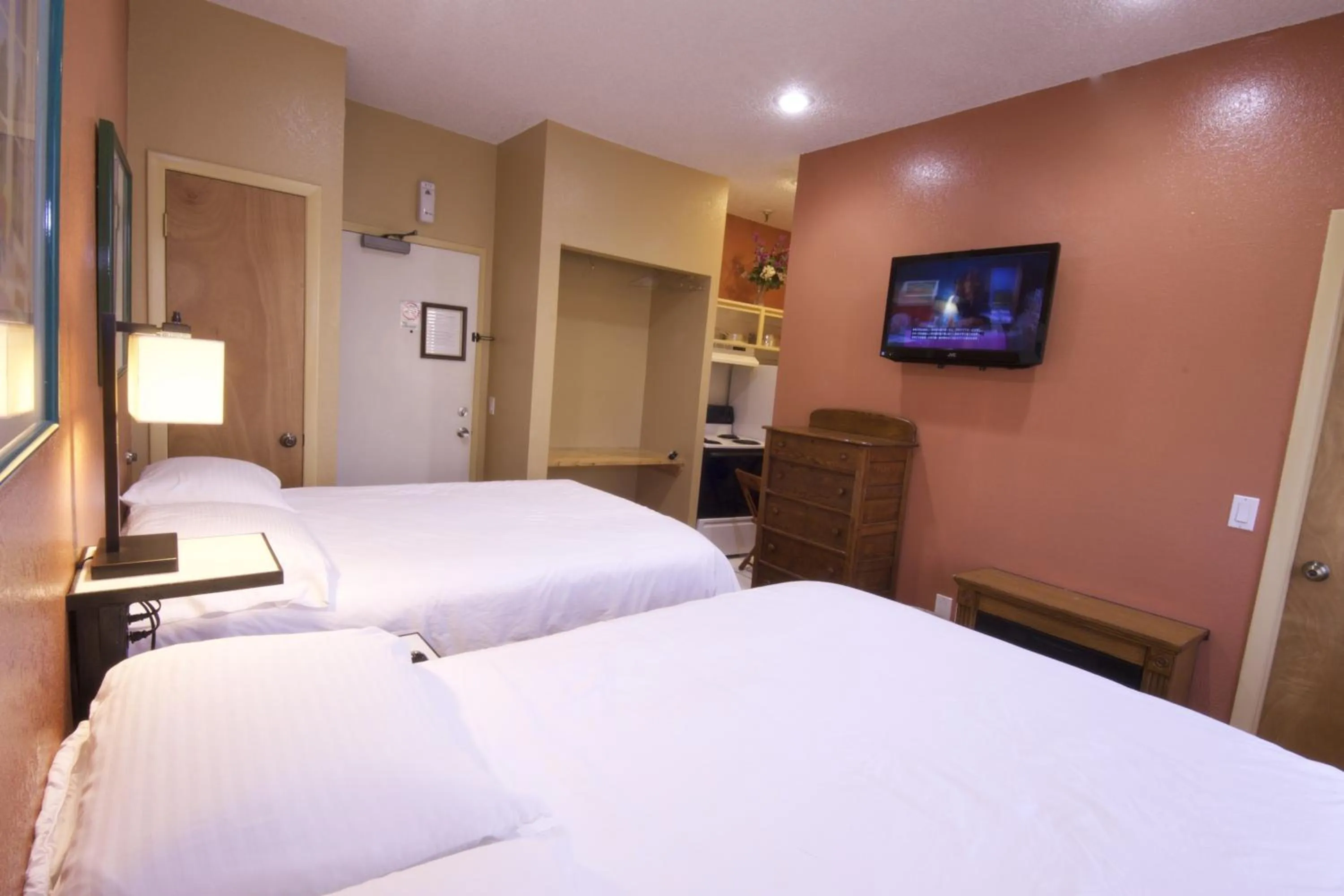 Bed in Hyde Park Hotel