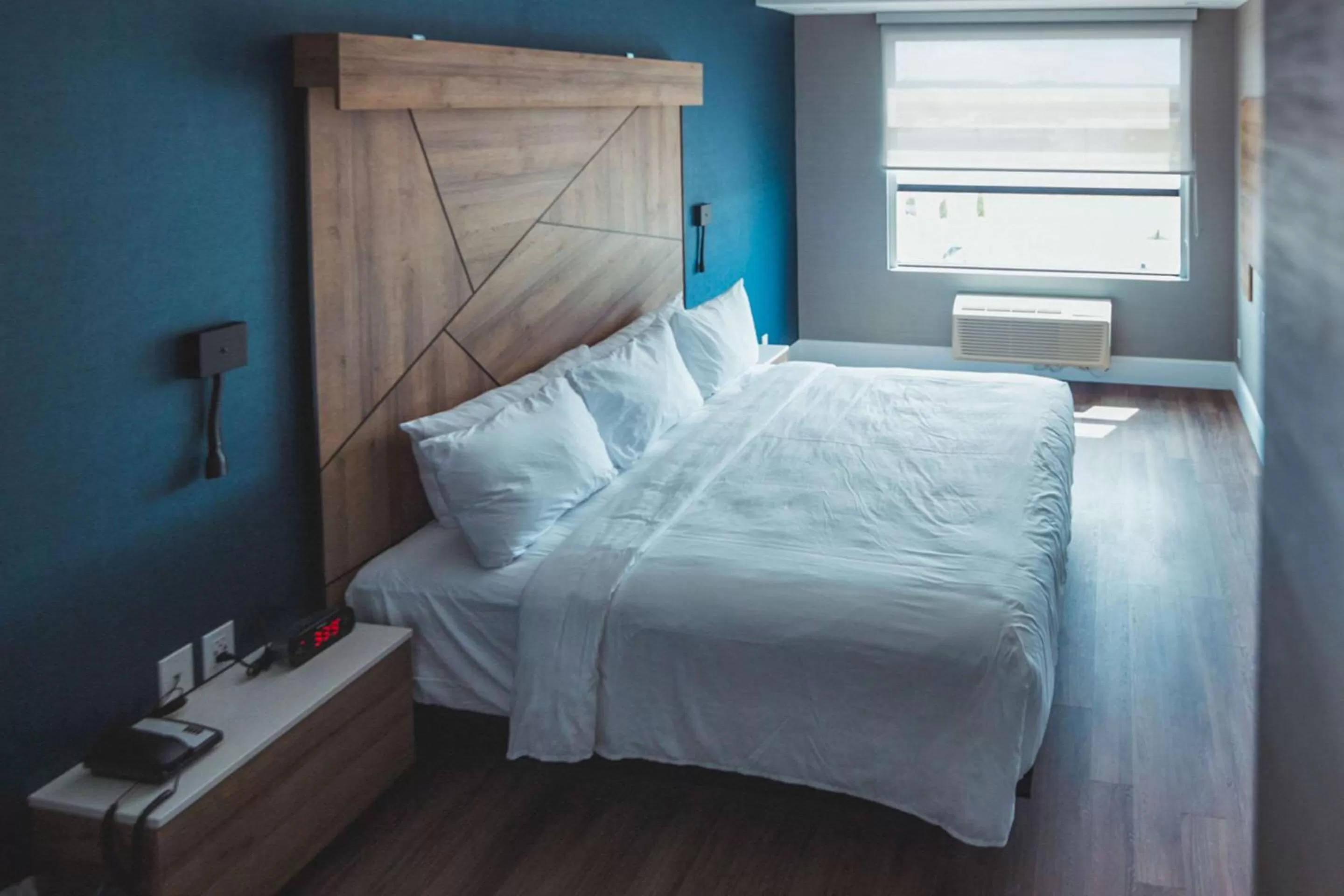 Photo of the whole room, Bed in Quality Hotel & Conference Centre