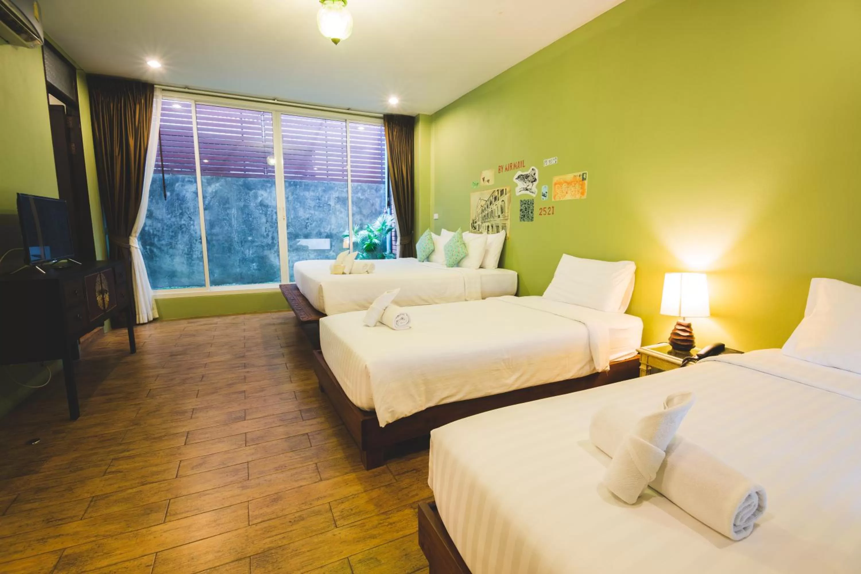 Bedroom, Bed in Feung Nakorn Balcony Rooms and Cafe