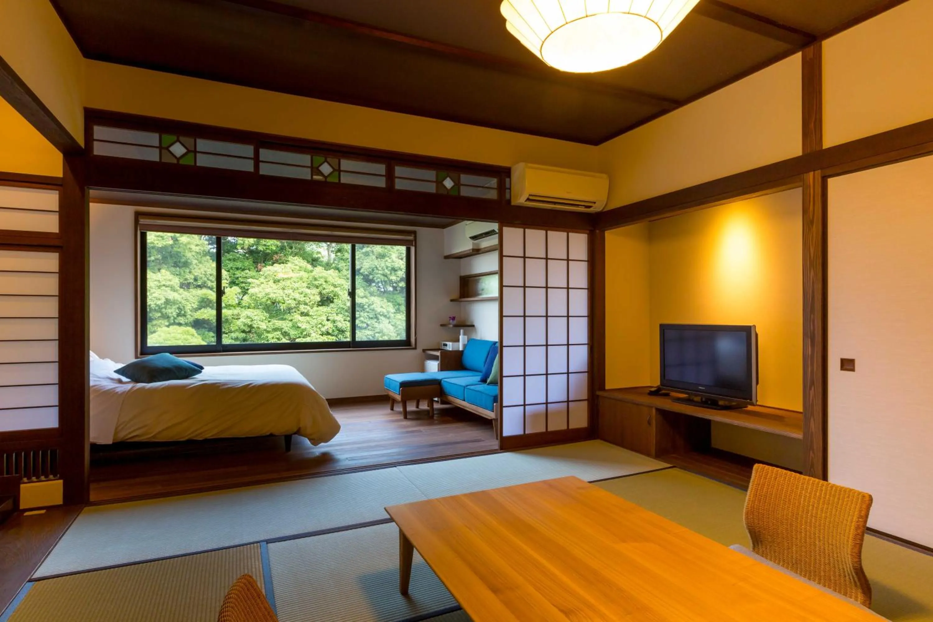 Superior Room with Tatami Area and Hot Spring - Yuri in Ryokan Oomuraya