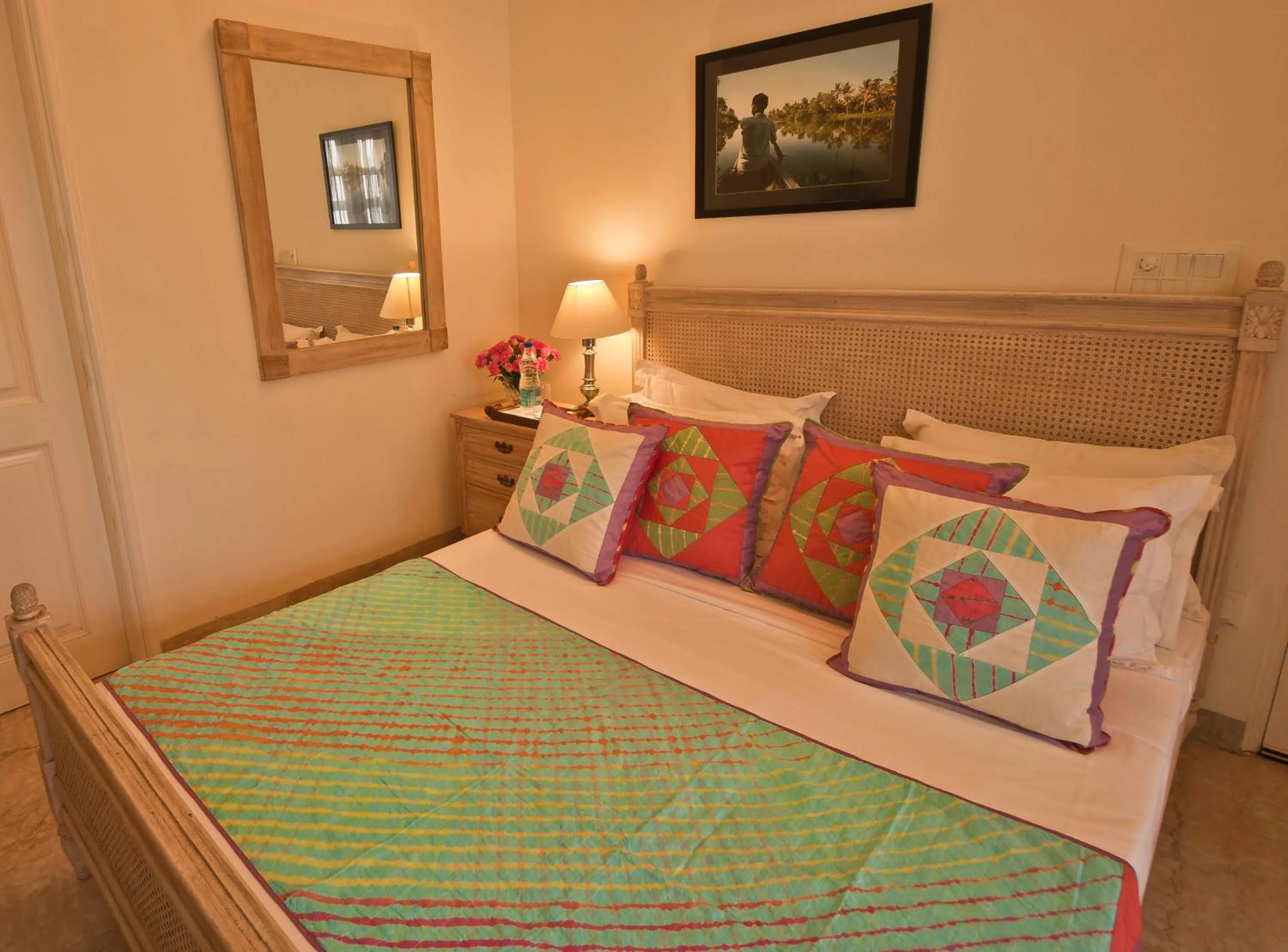 Bedroom, Bed in Colonel’s Retreat