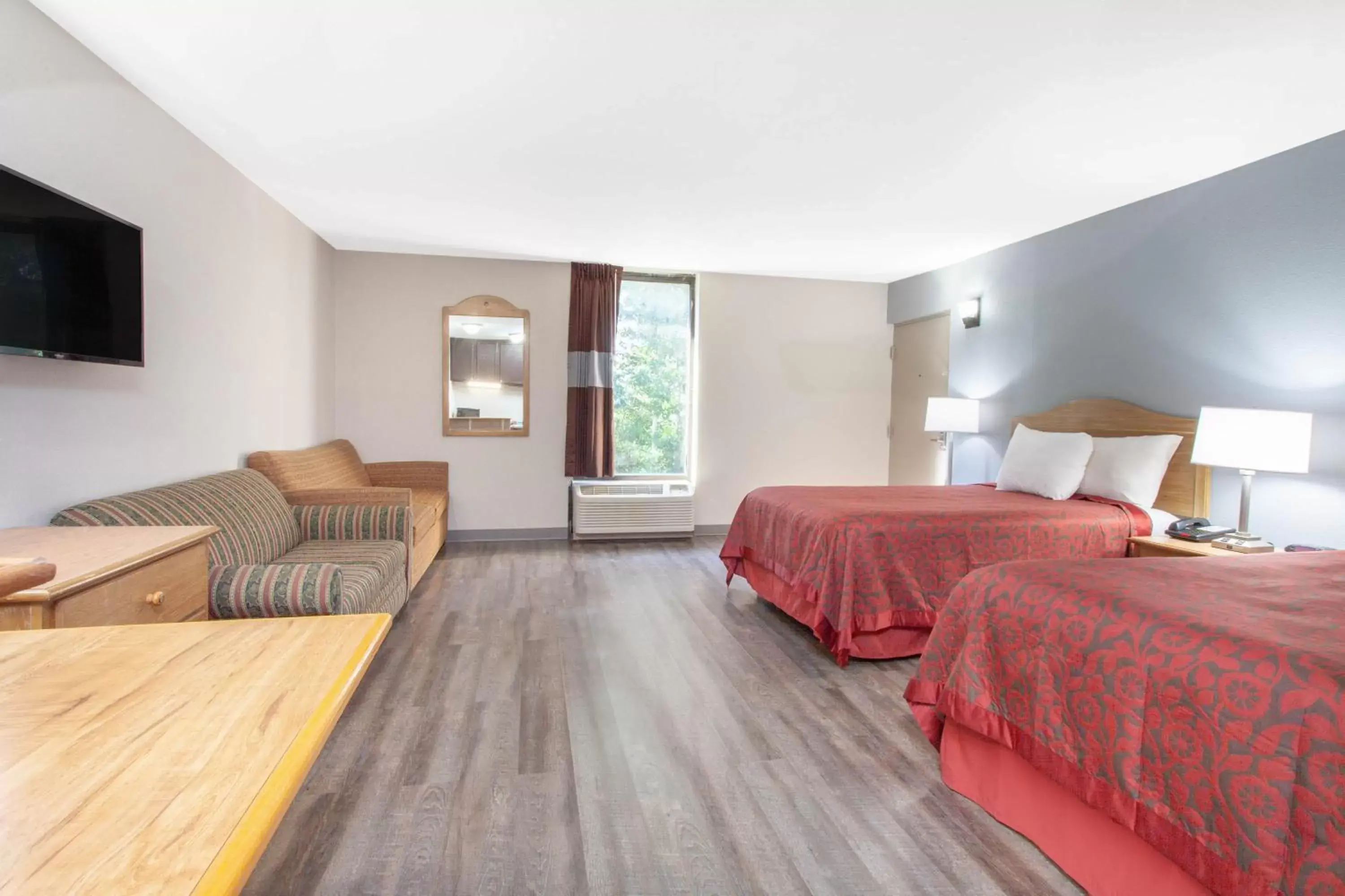 Studio Suite with 2 Double Beds, Nonsmoking in Days Inn by Wyndham Clinton - Laurens I-26 Studio Suite with 2 Double Beds, Nonsmoking in Days Inn by Wyndham Clinton - Laurens I-26