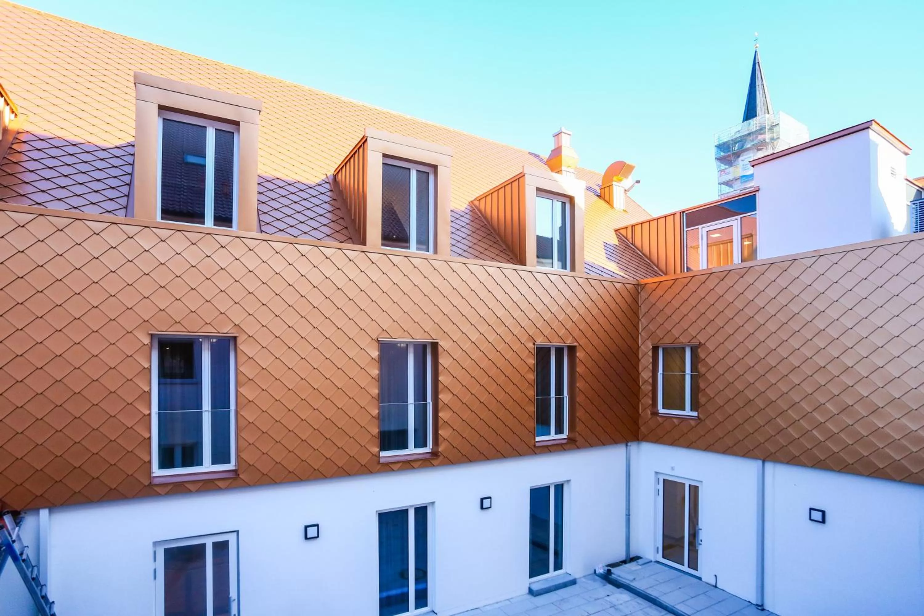 Property building in Hotel Lutz