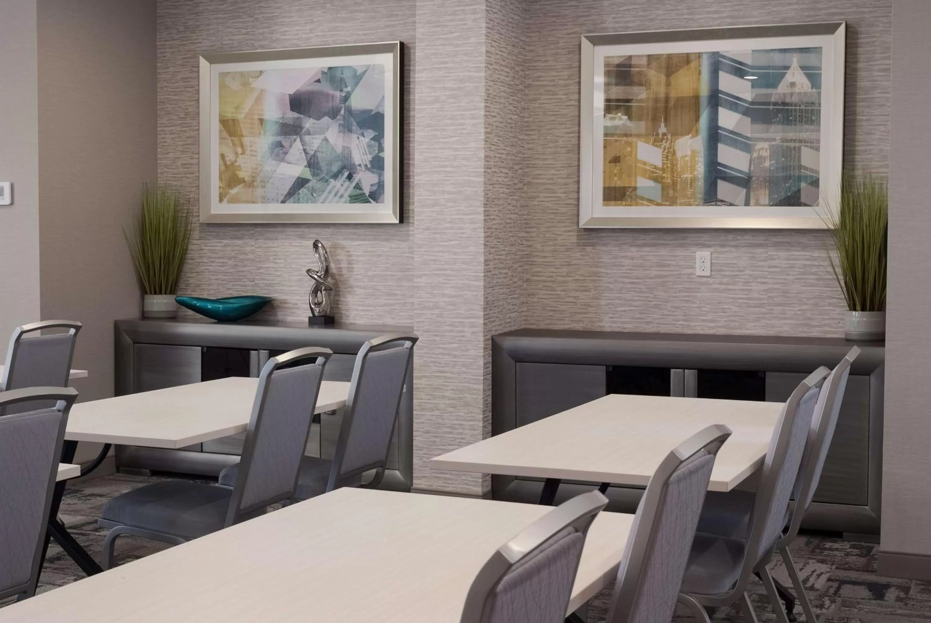 Meeting/conference room in Home2 Suites By Hilton Atlanta Perimeter Center