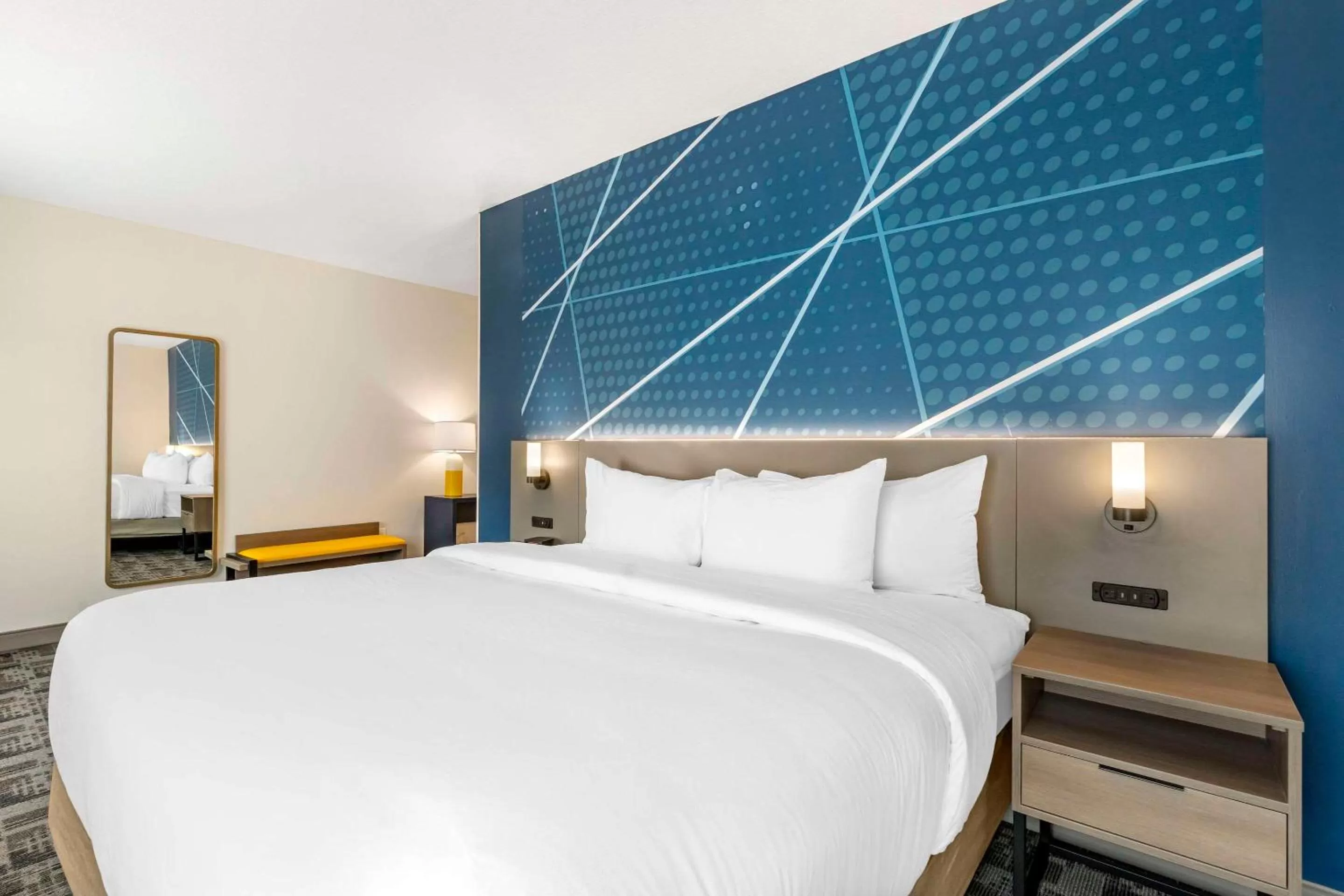 Bedroom, Bed in Comfort Inn & Suites New Port Richey Downtown District