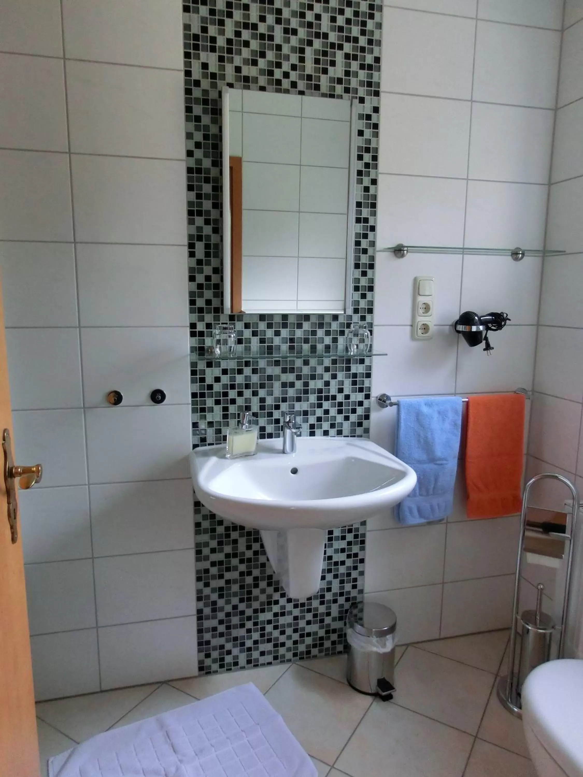 Bathroom in Ullas Gästehaus