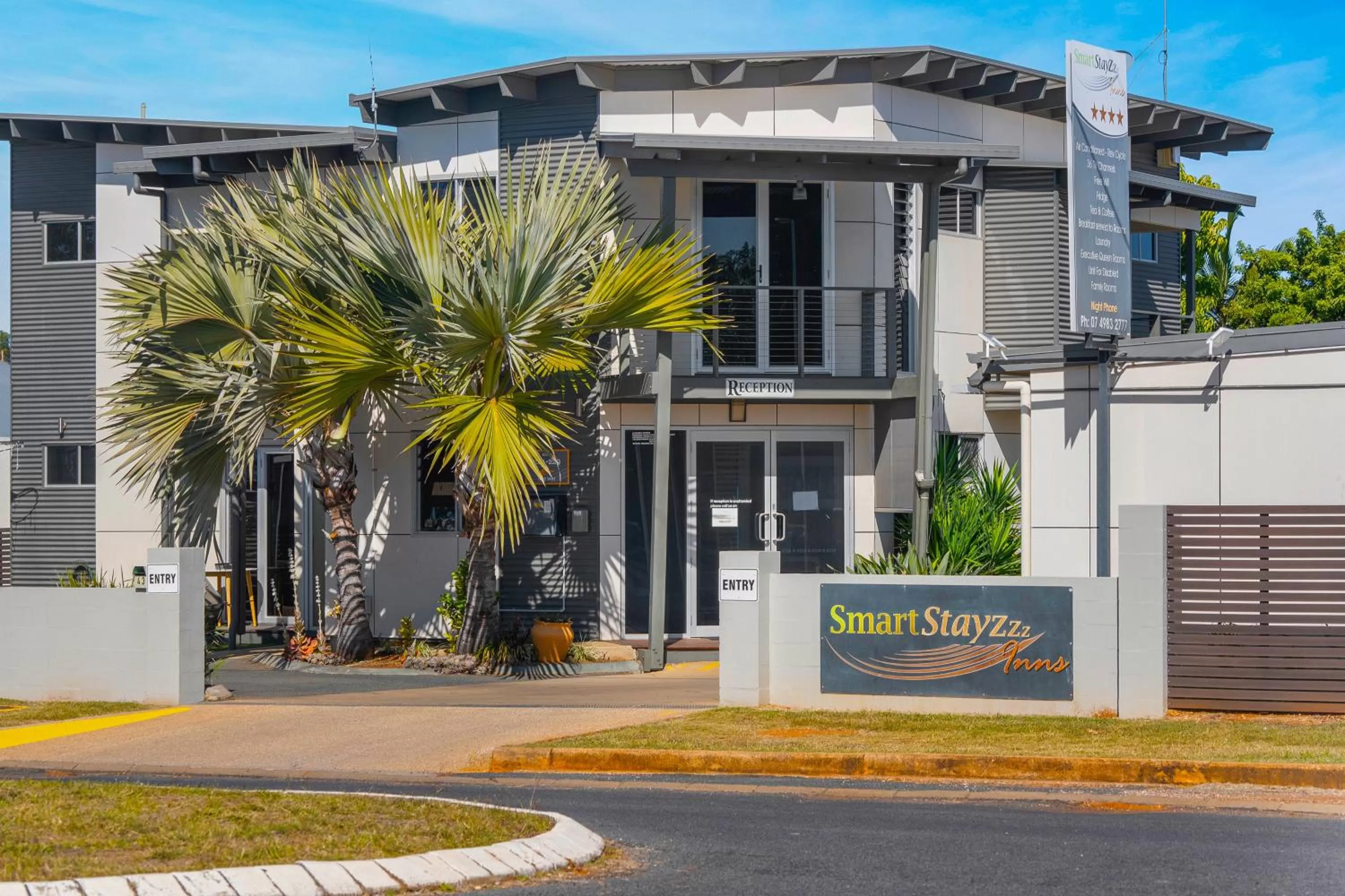 Facade/entrance in Smart Stayzzz Inns