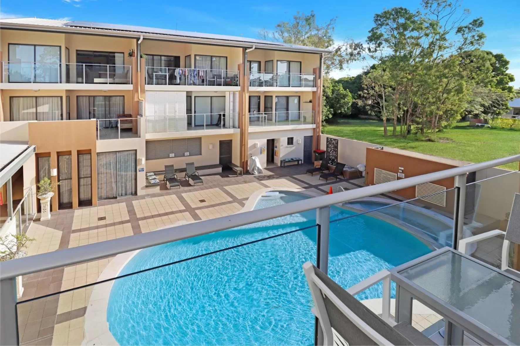 Pool View in Eden by the Bay
