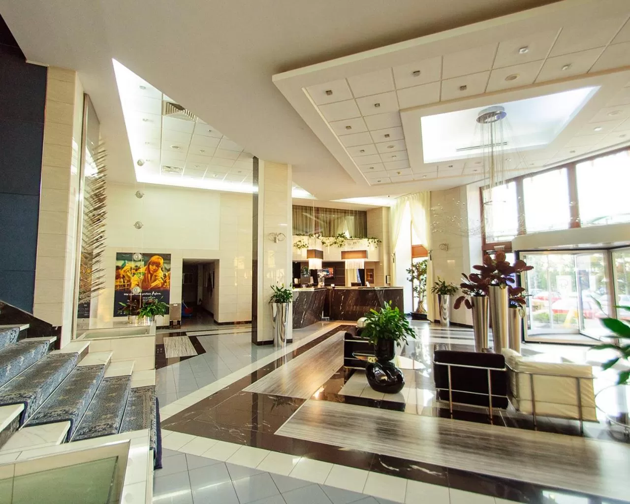 Lobby or reception in Continental Forum Sibiu