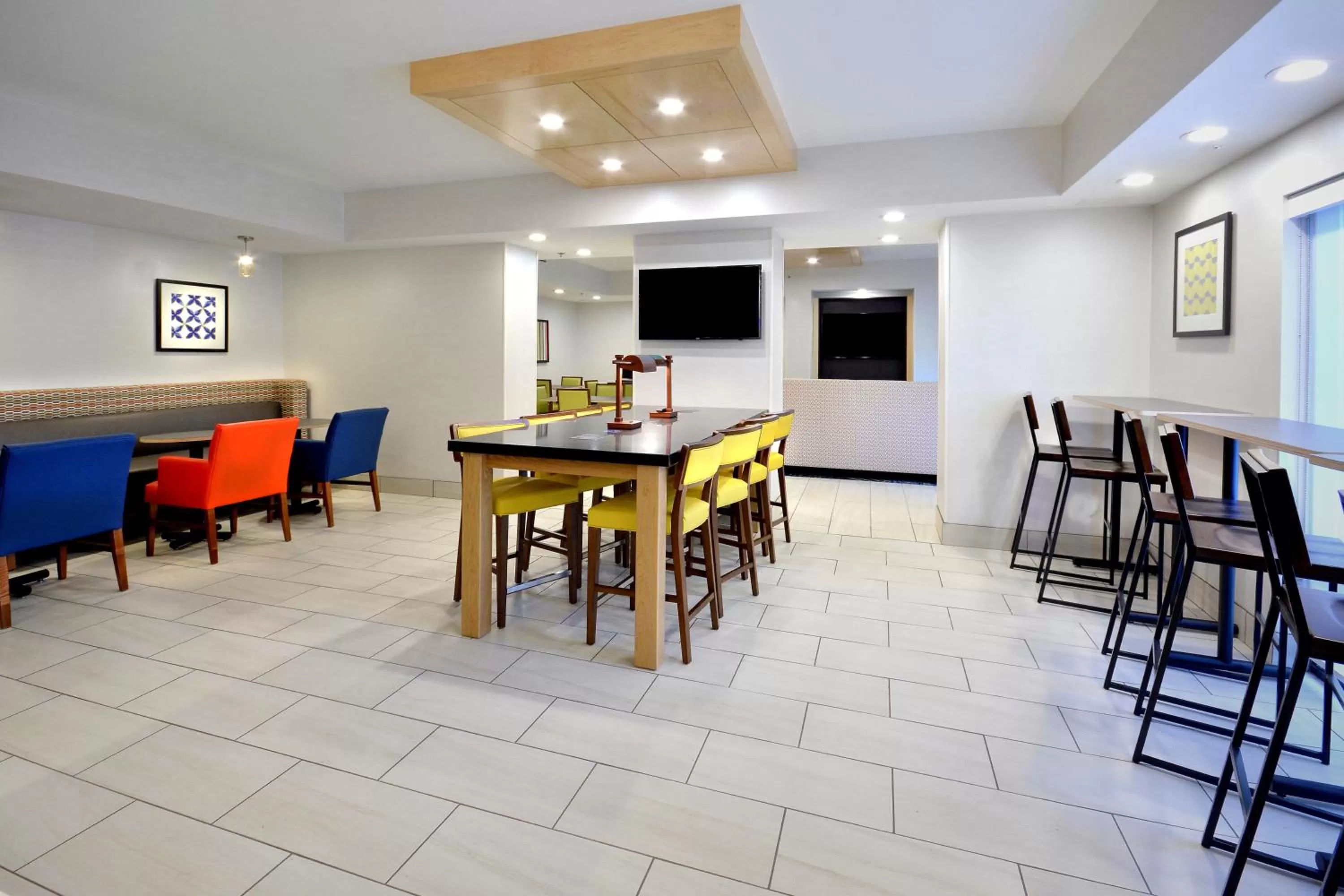 Breakfast in Holiday Inn Express Durham by IHG