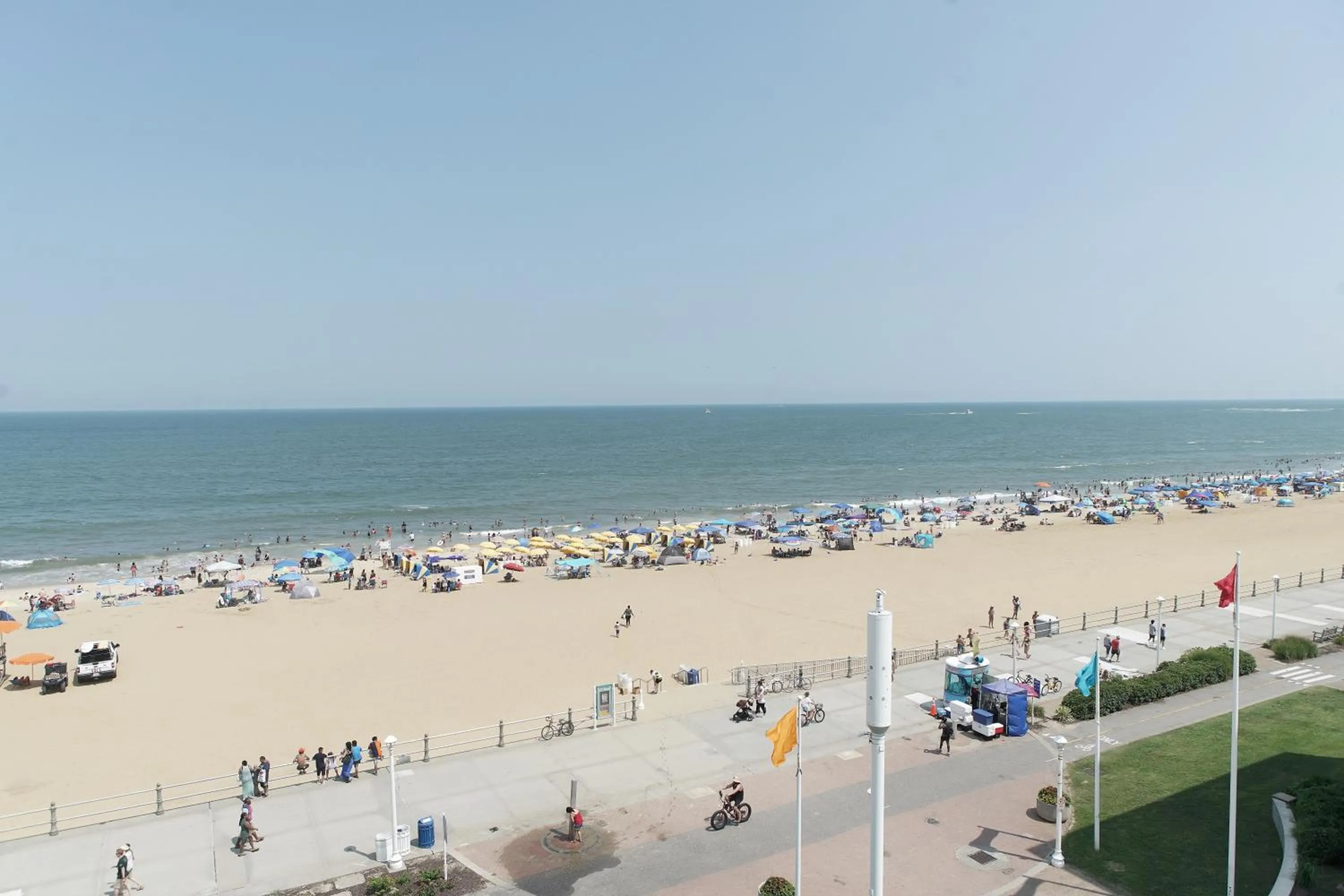 People in Marjac Suites Virginia Beach Oceanfront