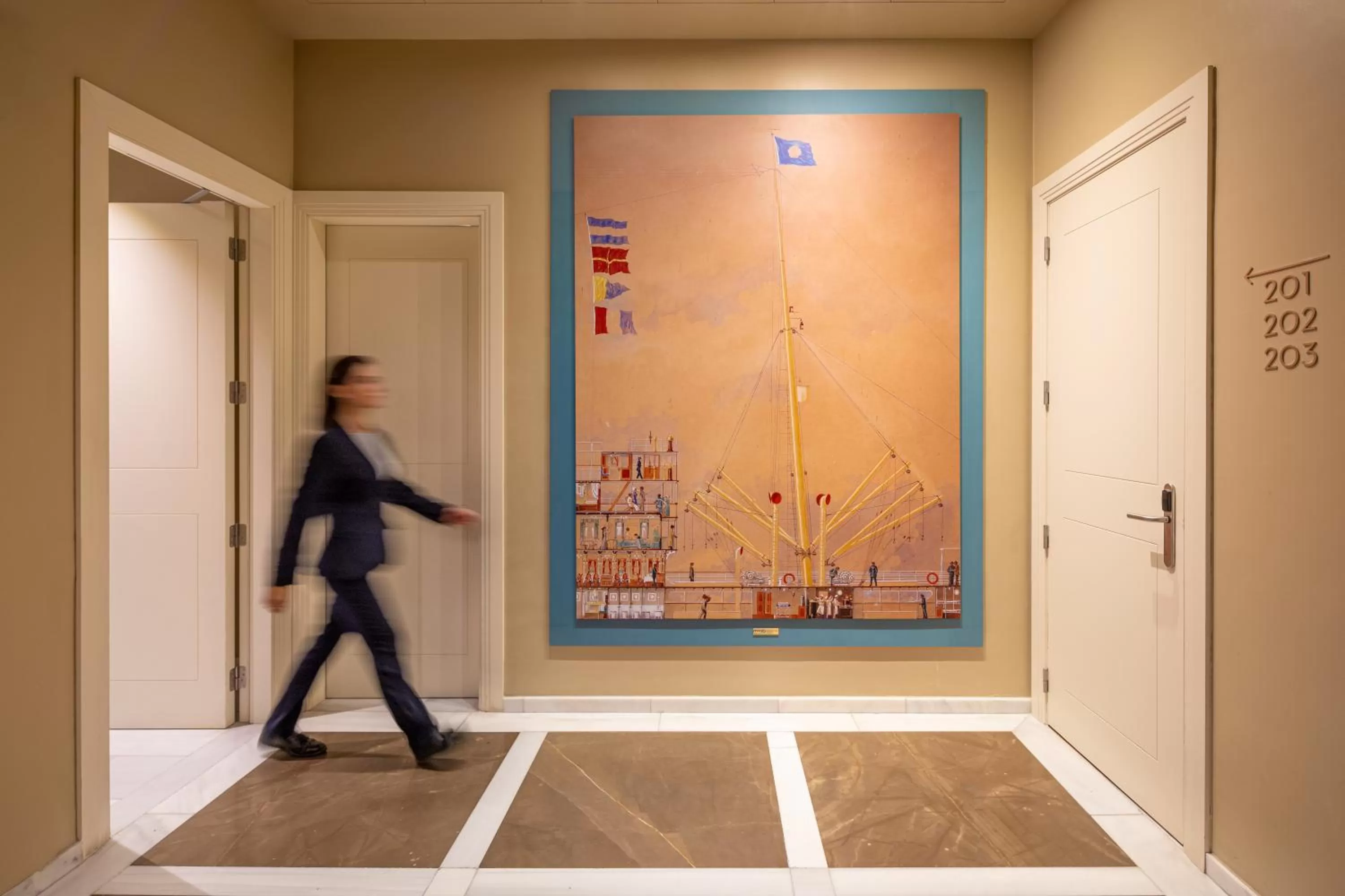 Property building in Duquesa Suites Landmark Hotel by Grup Duquessa