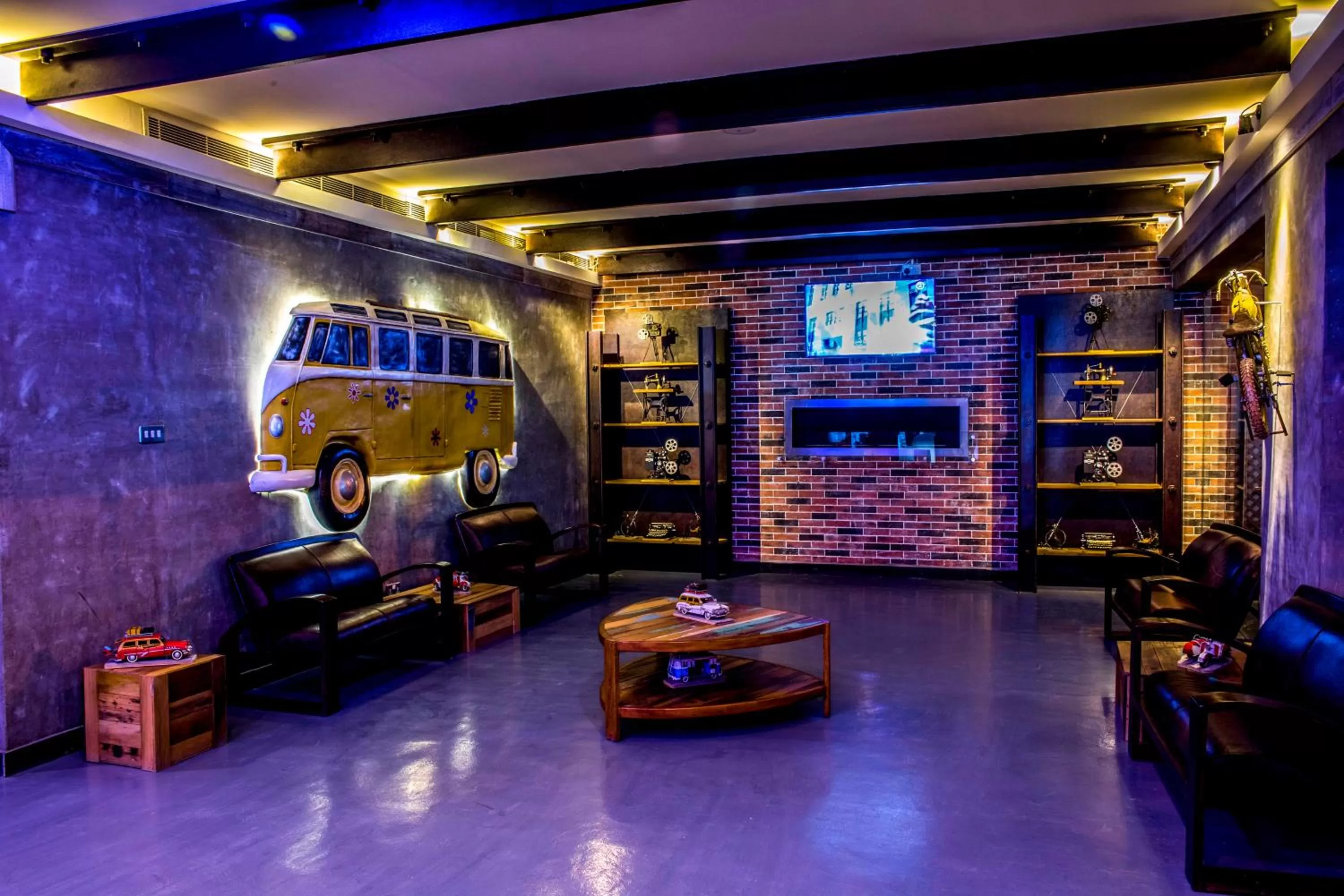 Flowery Holiday Suites