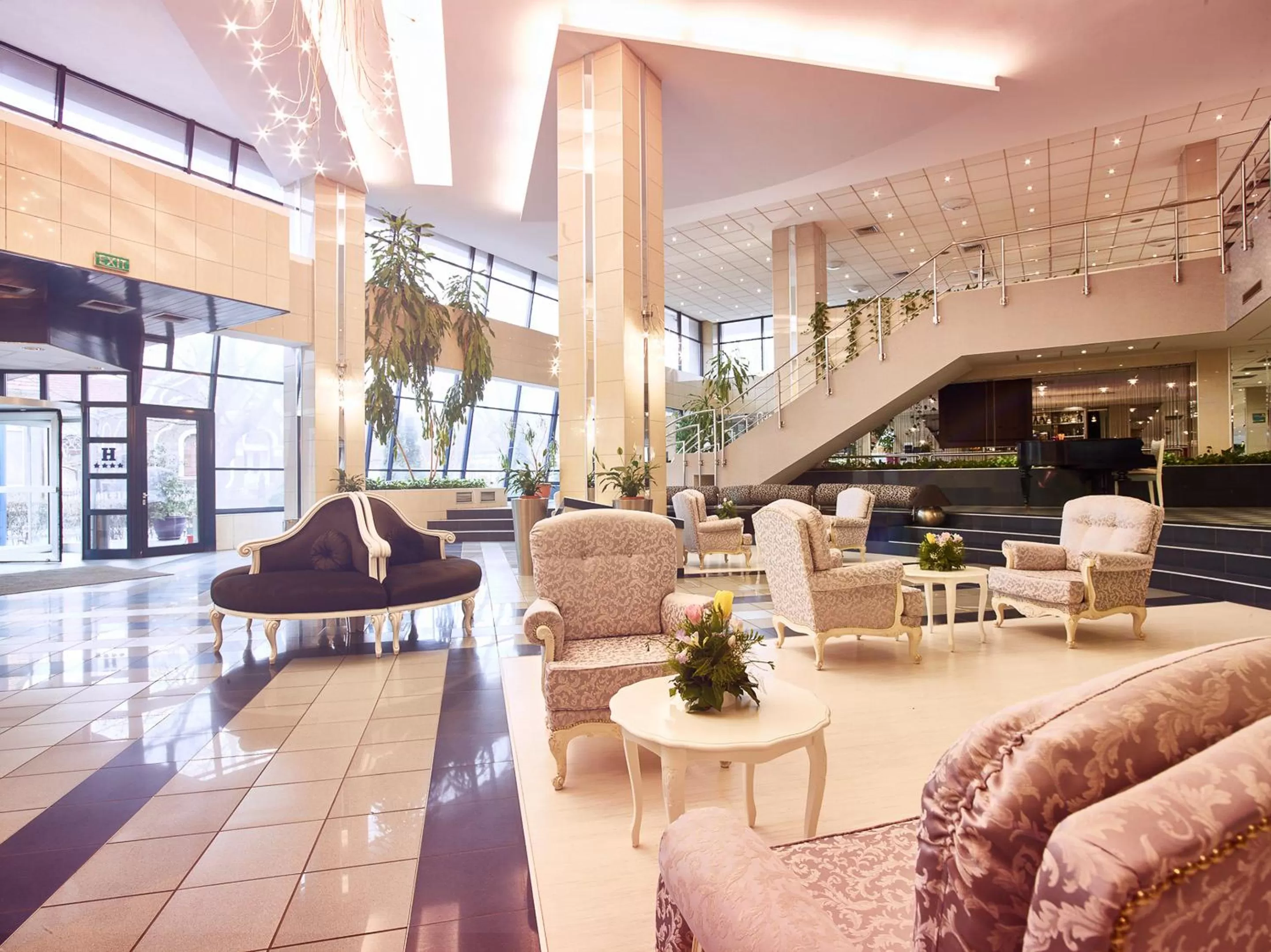 Lobby or reception in Continental Forum Oradea