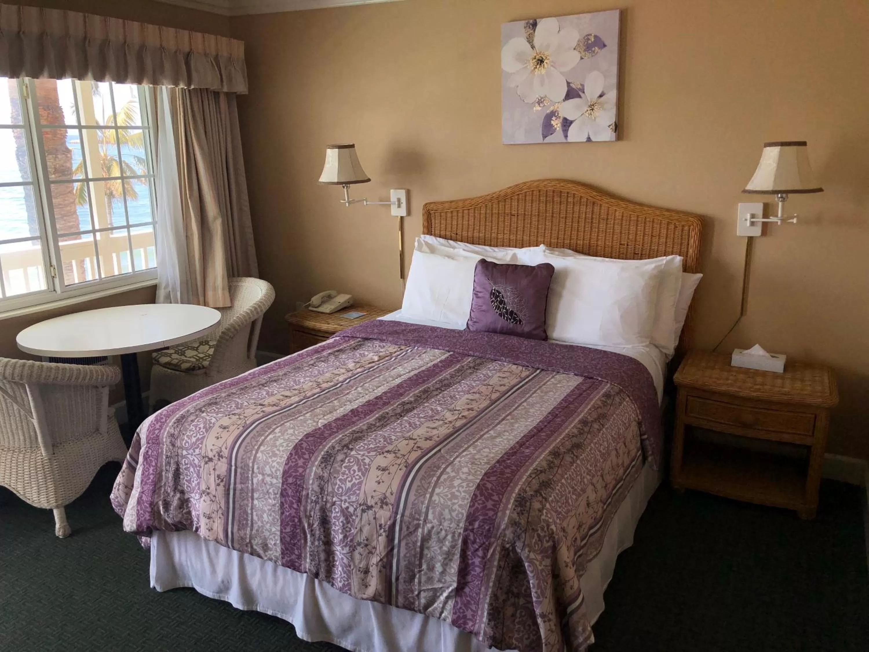 Standard Double Suite in Cliff House Inn