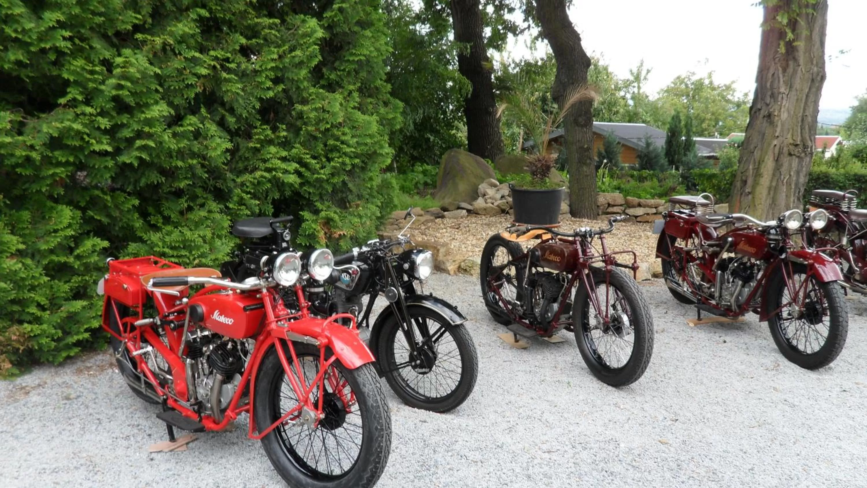 Facade/entrance in Hotel Garden