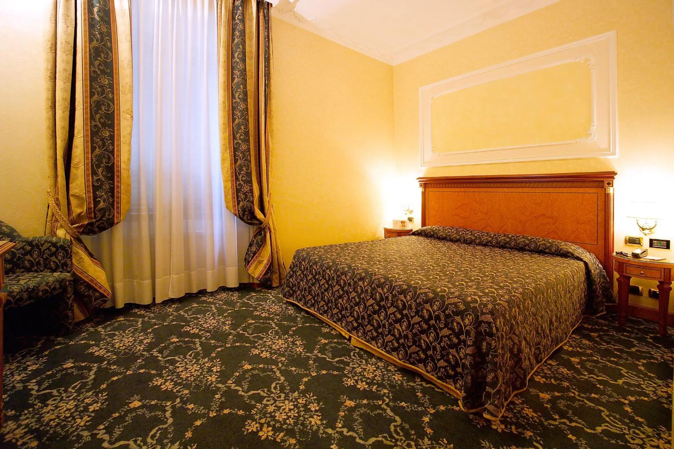 Bedroom in Hotel dei Consoli Vaticano