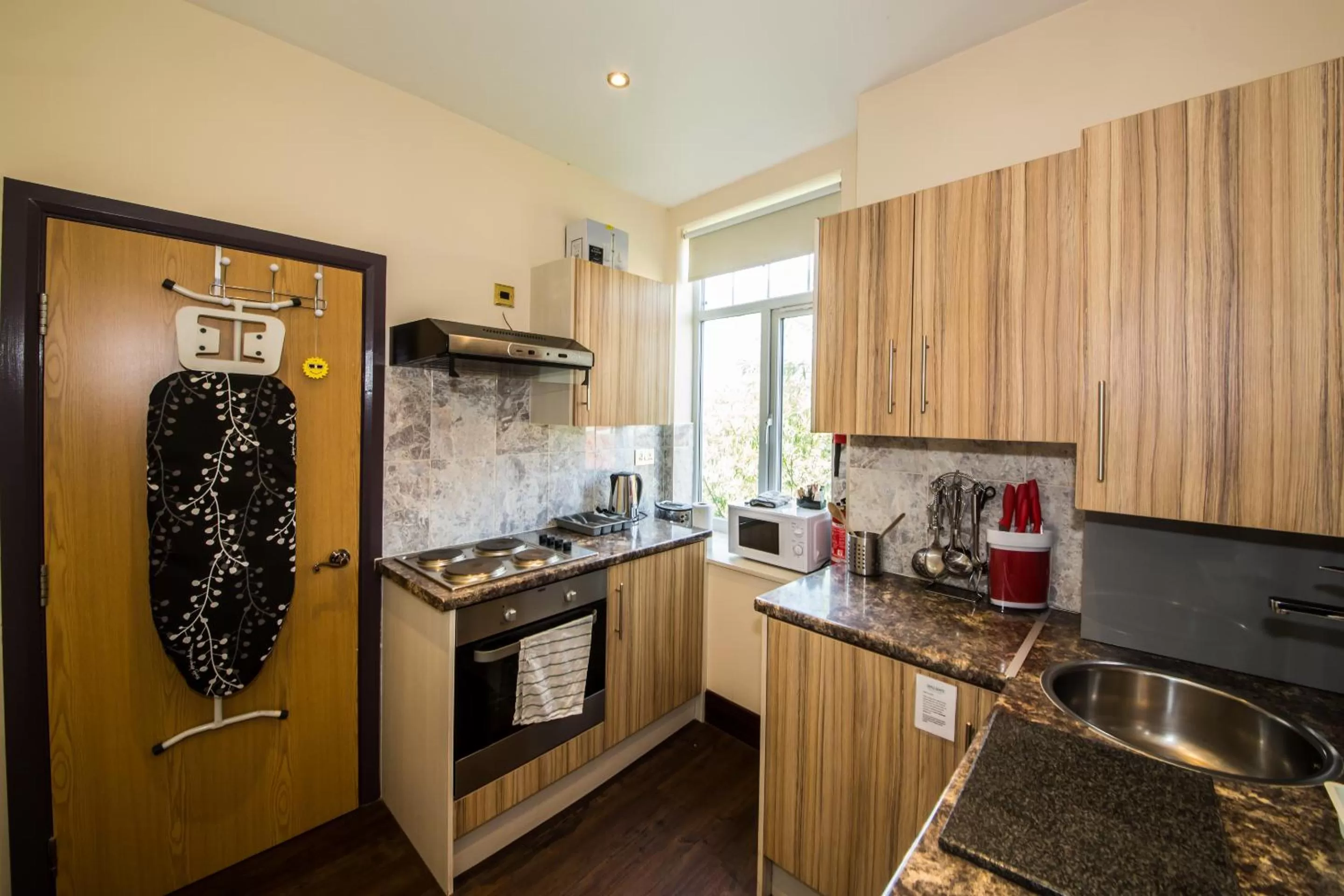 Kitchen or kitchenette, Kitchen/Kitchenette in William's Hillsborough Apartments