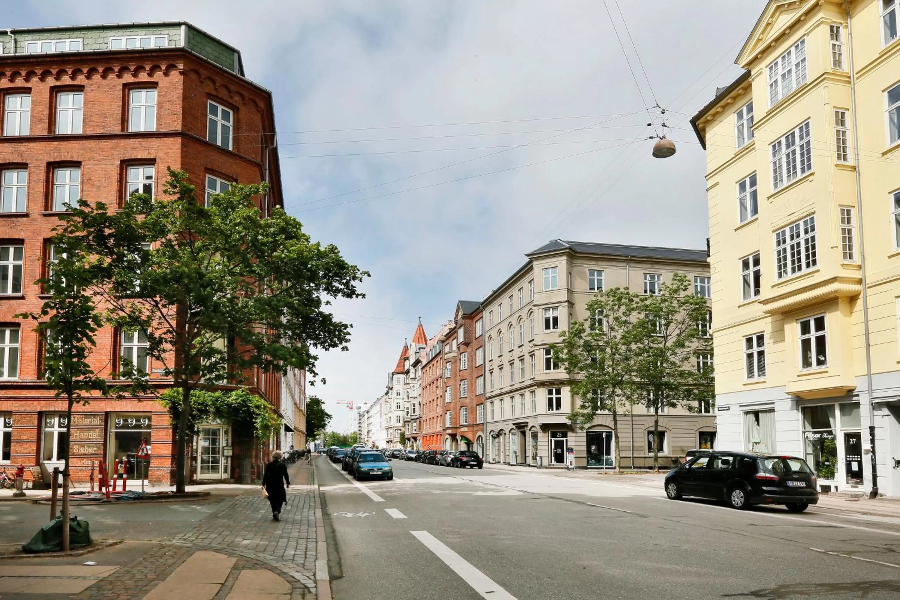 Property building in Hotel 9 små hjem