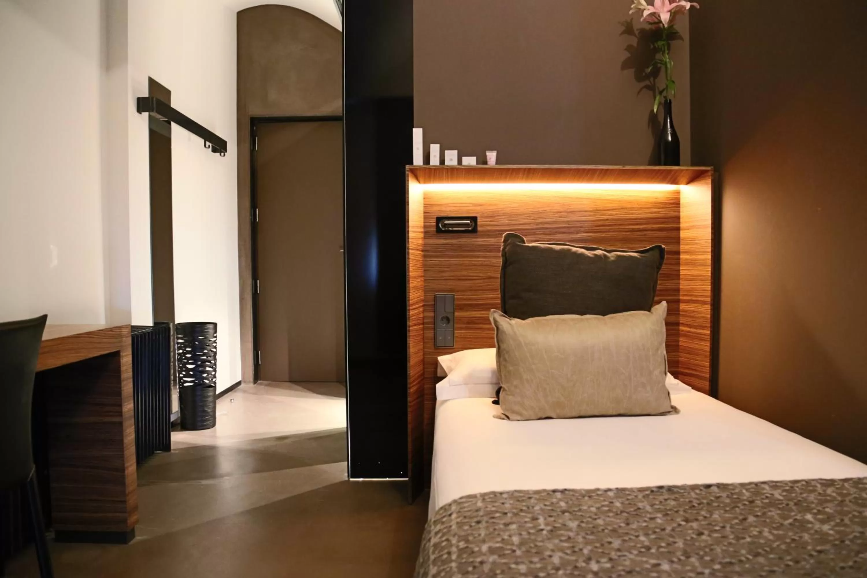 Business Single Room in Mastinell Cava & Boutique Hotel by Olivia Hotels Collection