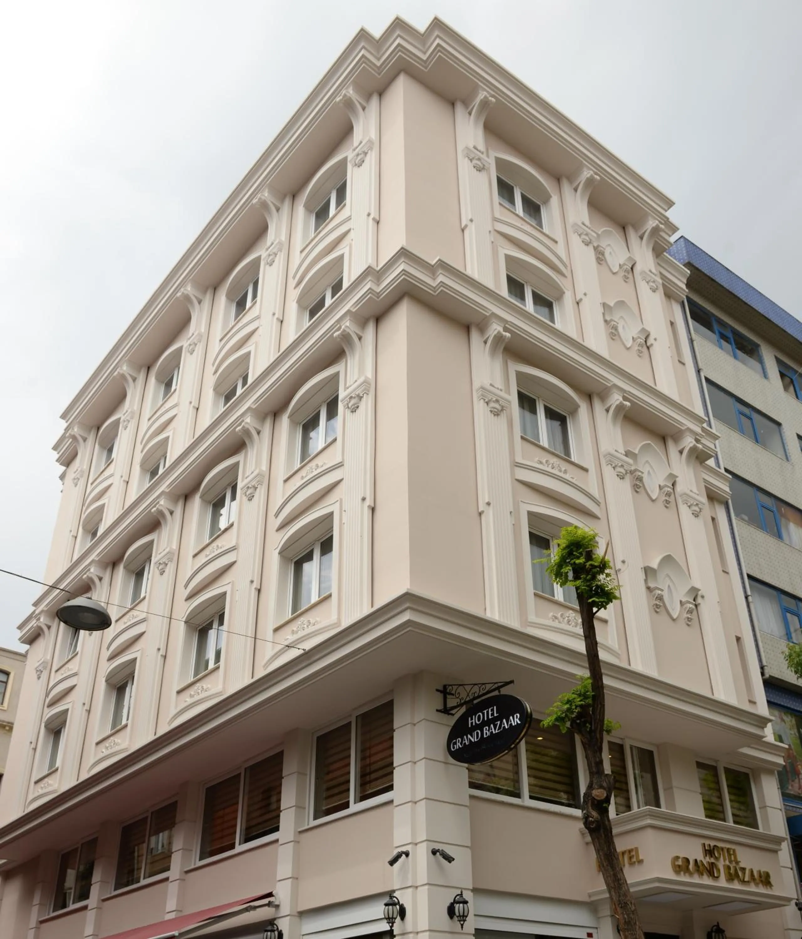 Facade/entrance in Grand Bazaar Hotel