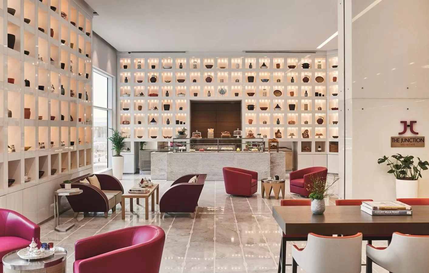 Restaurant/places to eat in Pullman Doha West Bay