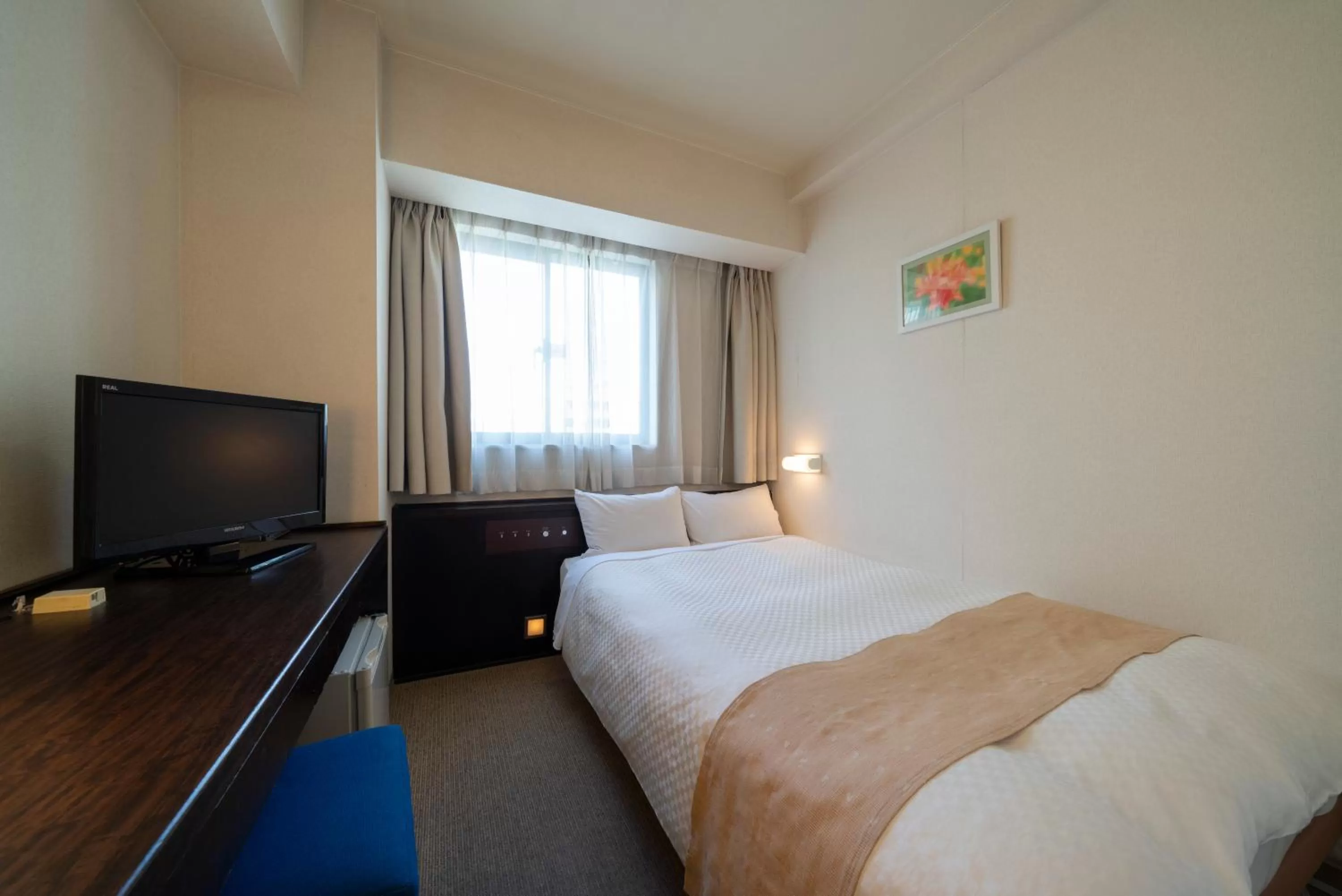 Spring, Bed in Hotel S-plus Nagoya Sakae