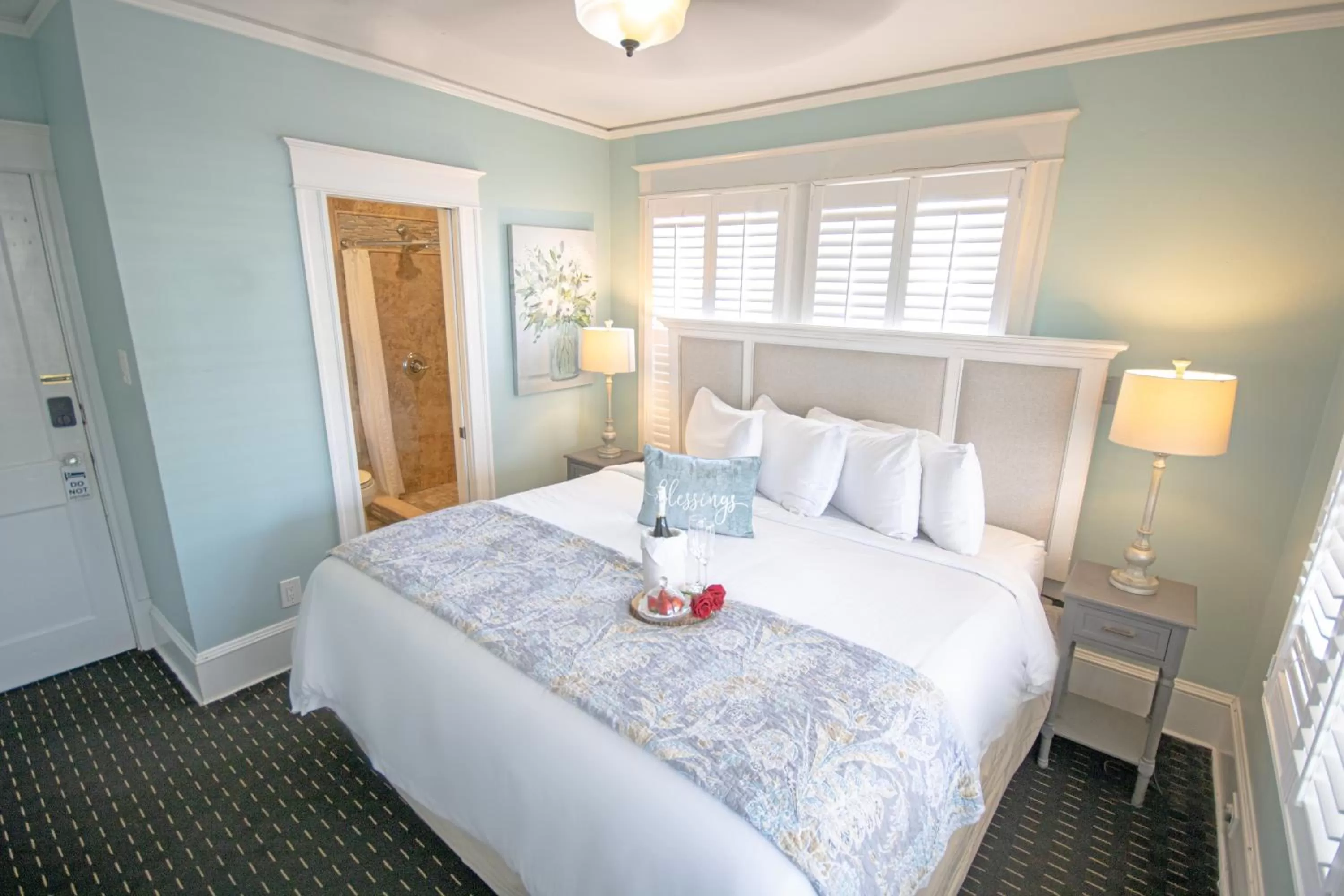 Bed in Hemingway House Bed and Breakfast