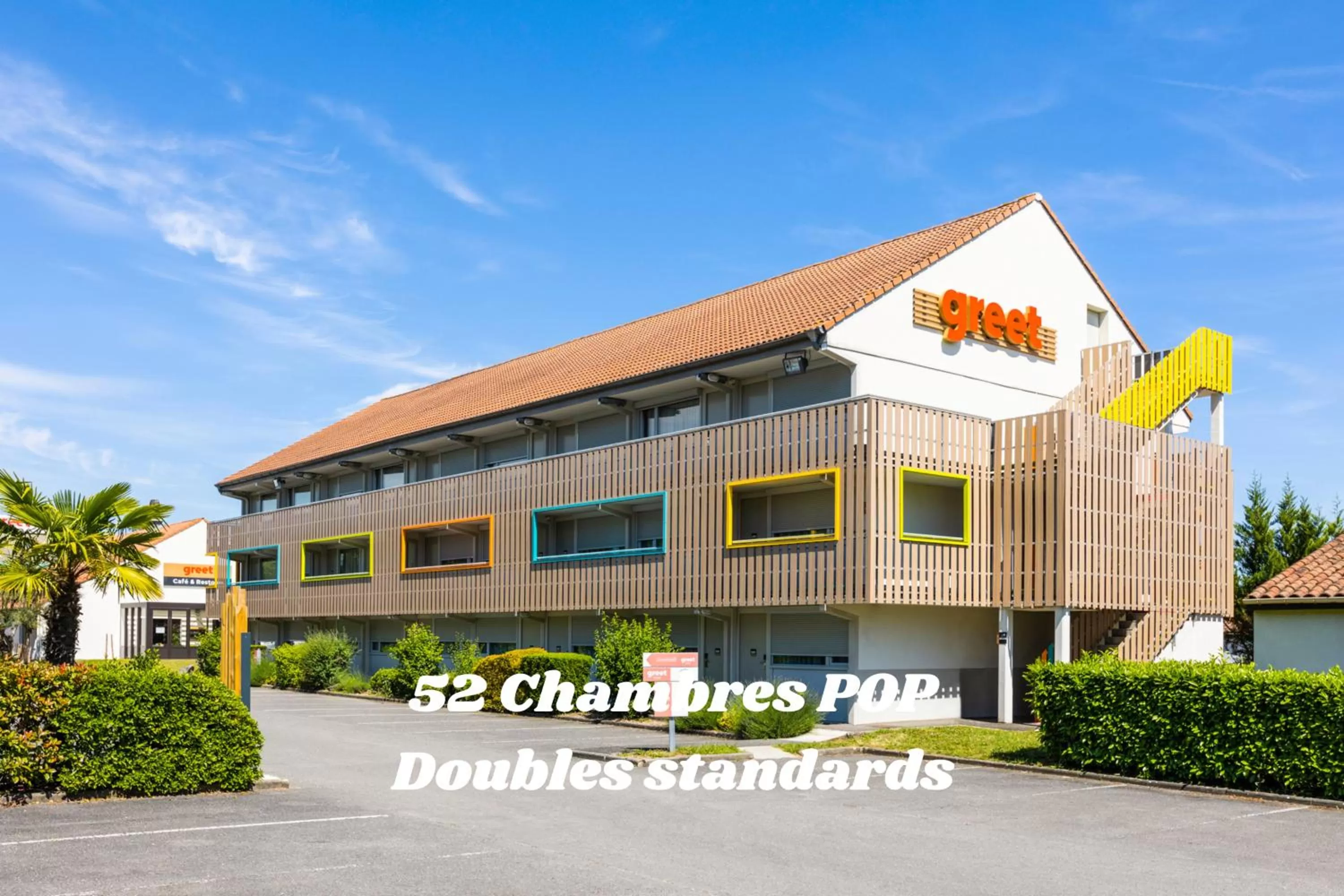 Property building in greet hôtel Angoulême