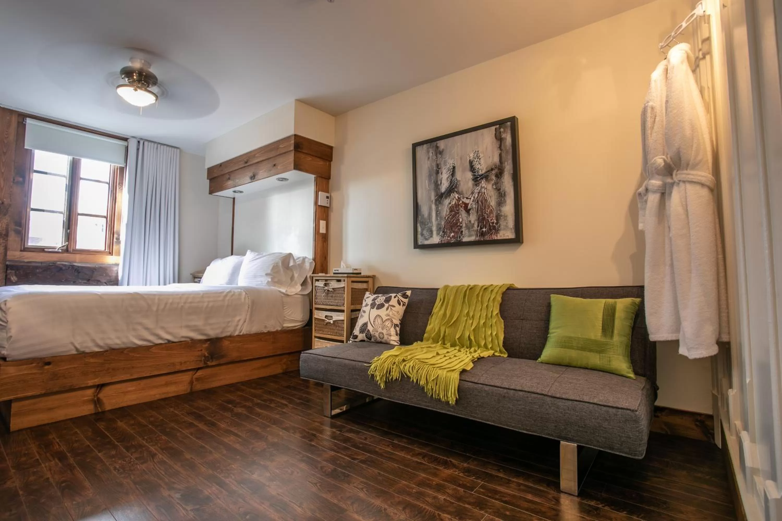 Bedroom, Bed in Auberge Seigneurie des Monts