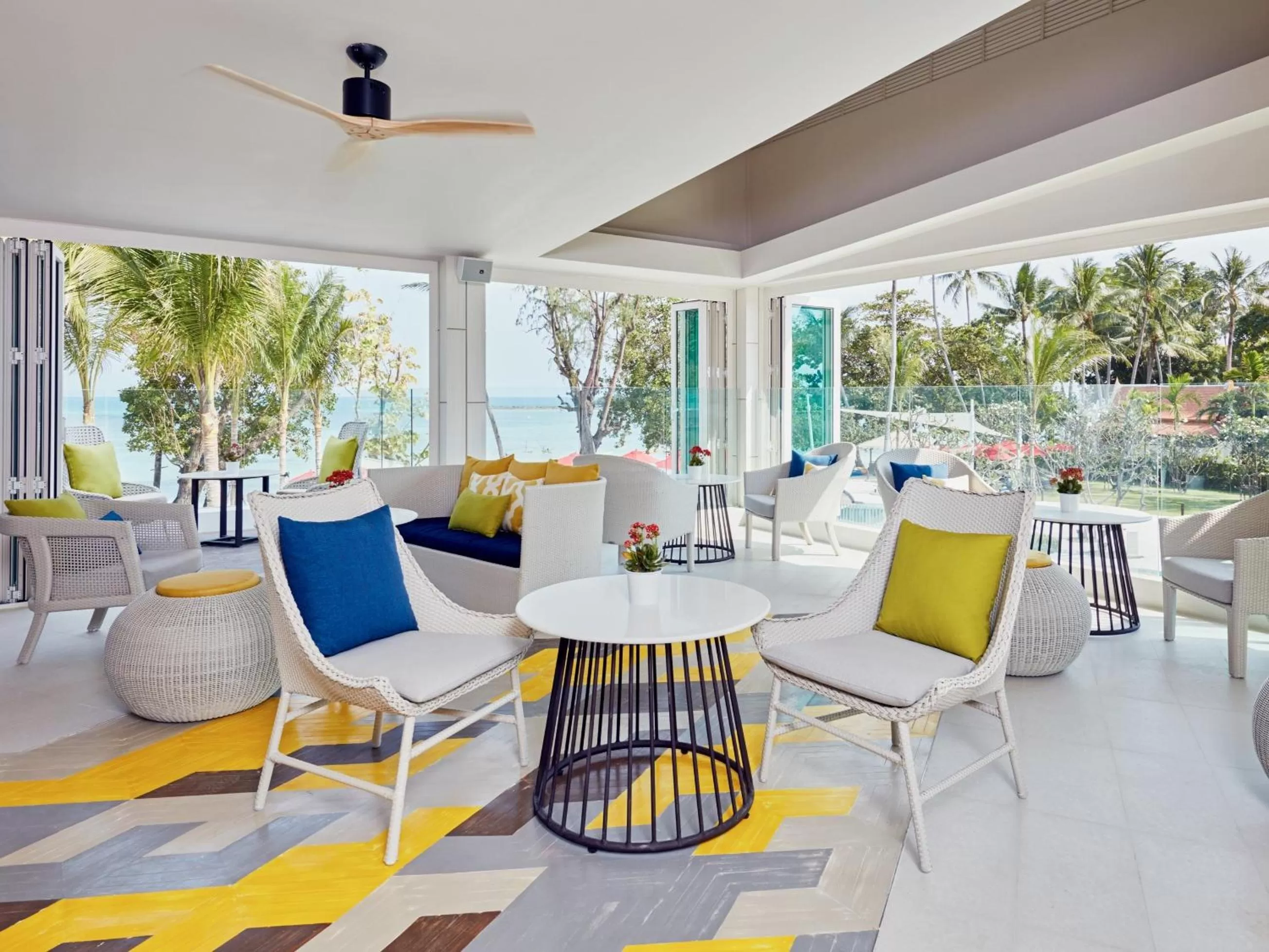 Lounge or bar in Amari Koh Samui