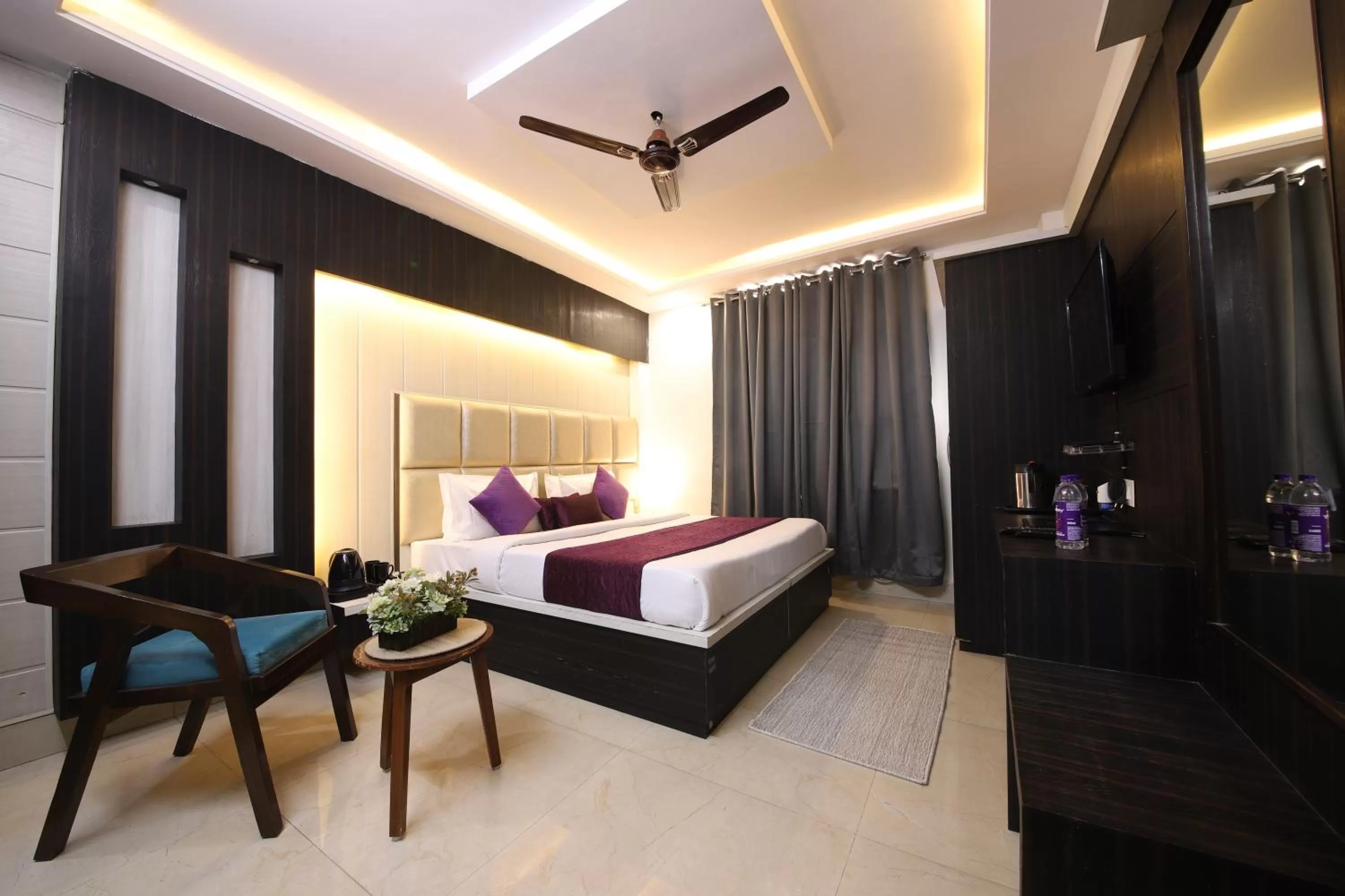 Grey Castle - Hotel Near Haridwar Railway station