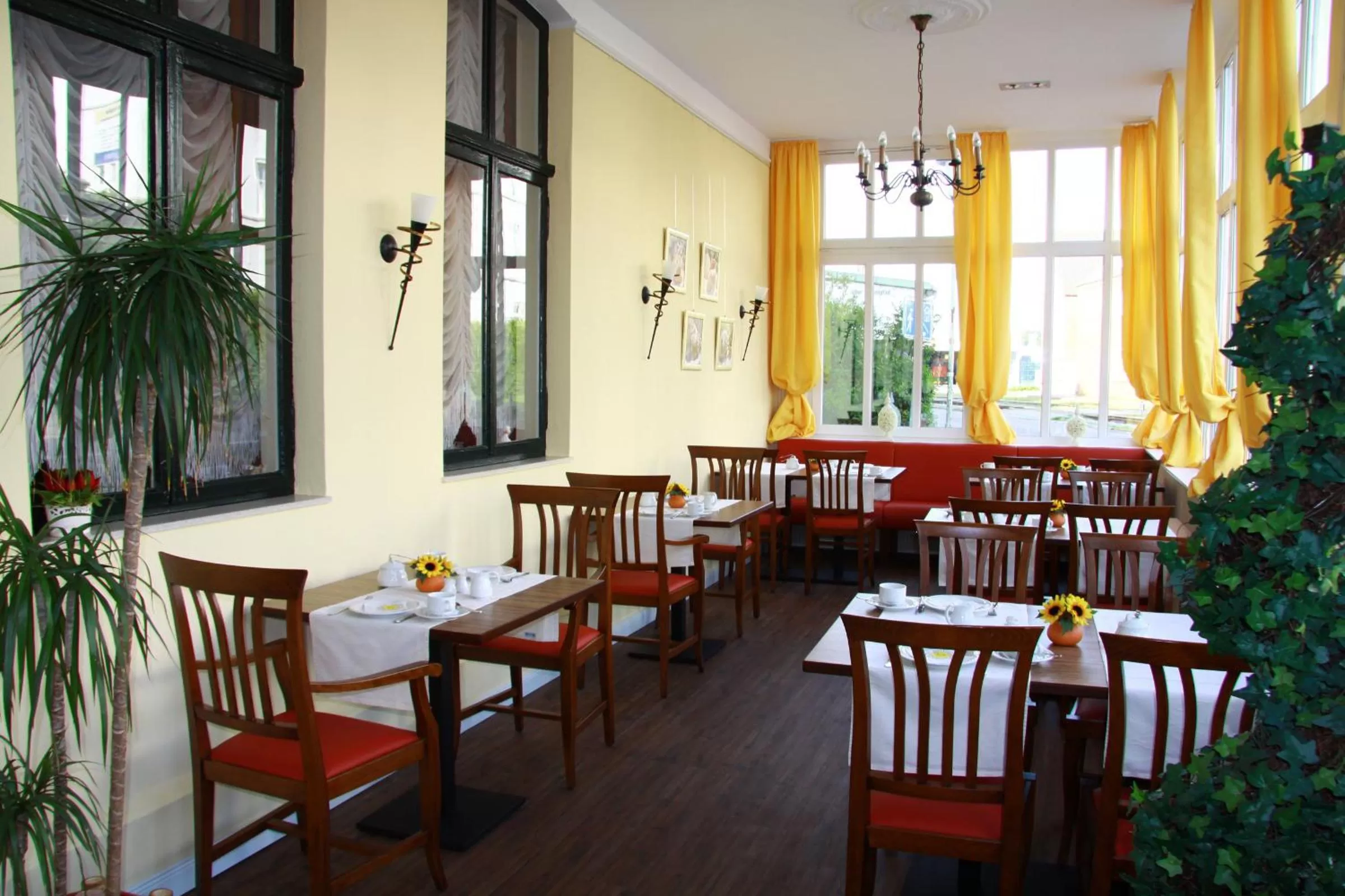 Restaurant/places to eat in Hotel Weisse Düne