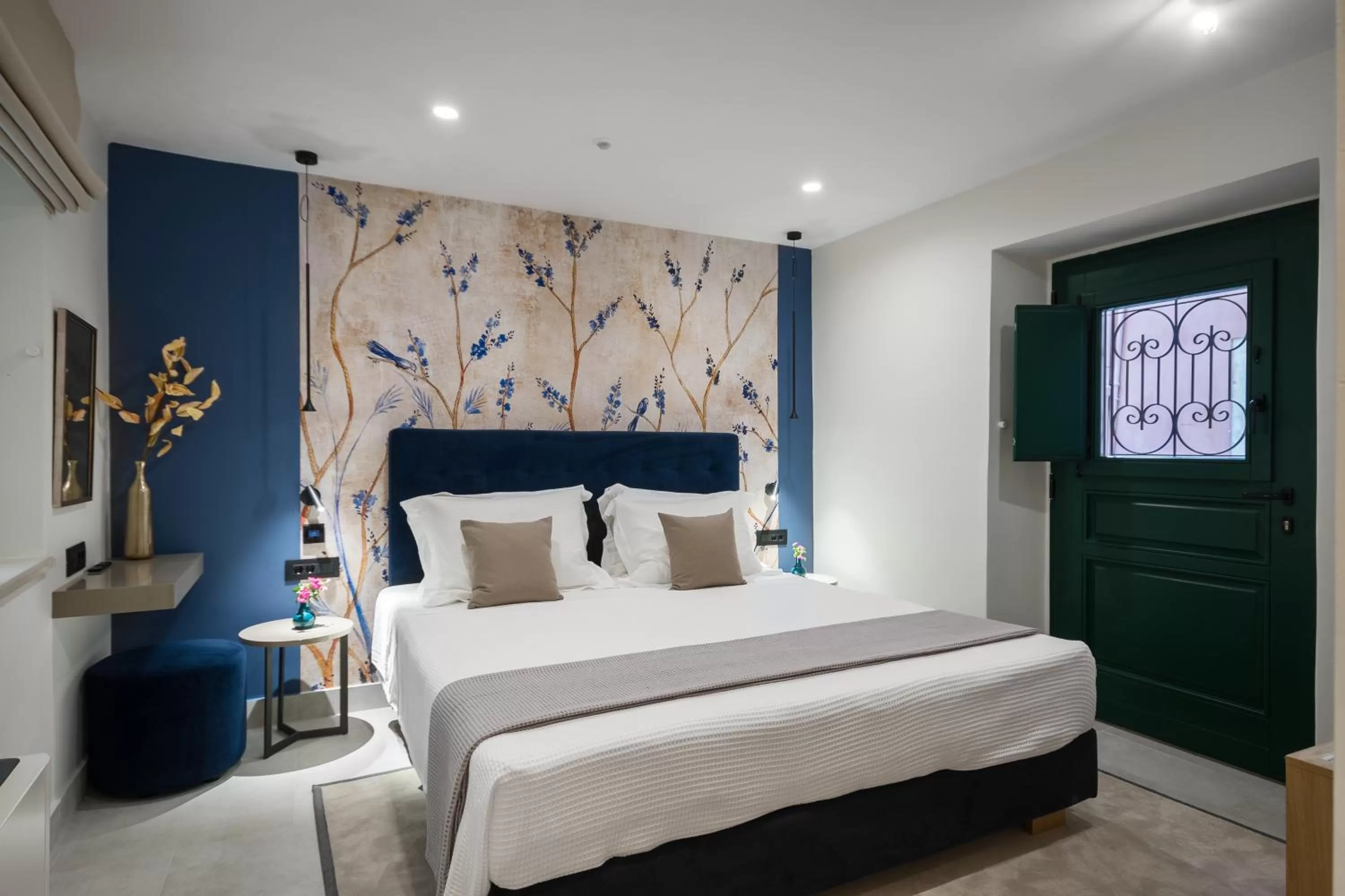 Bed in New York Luxury Suites