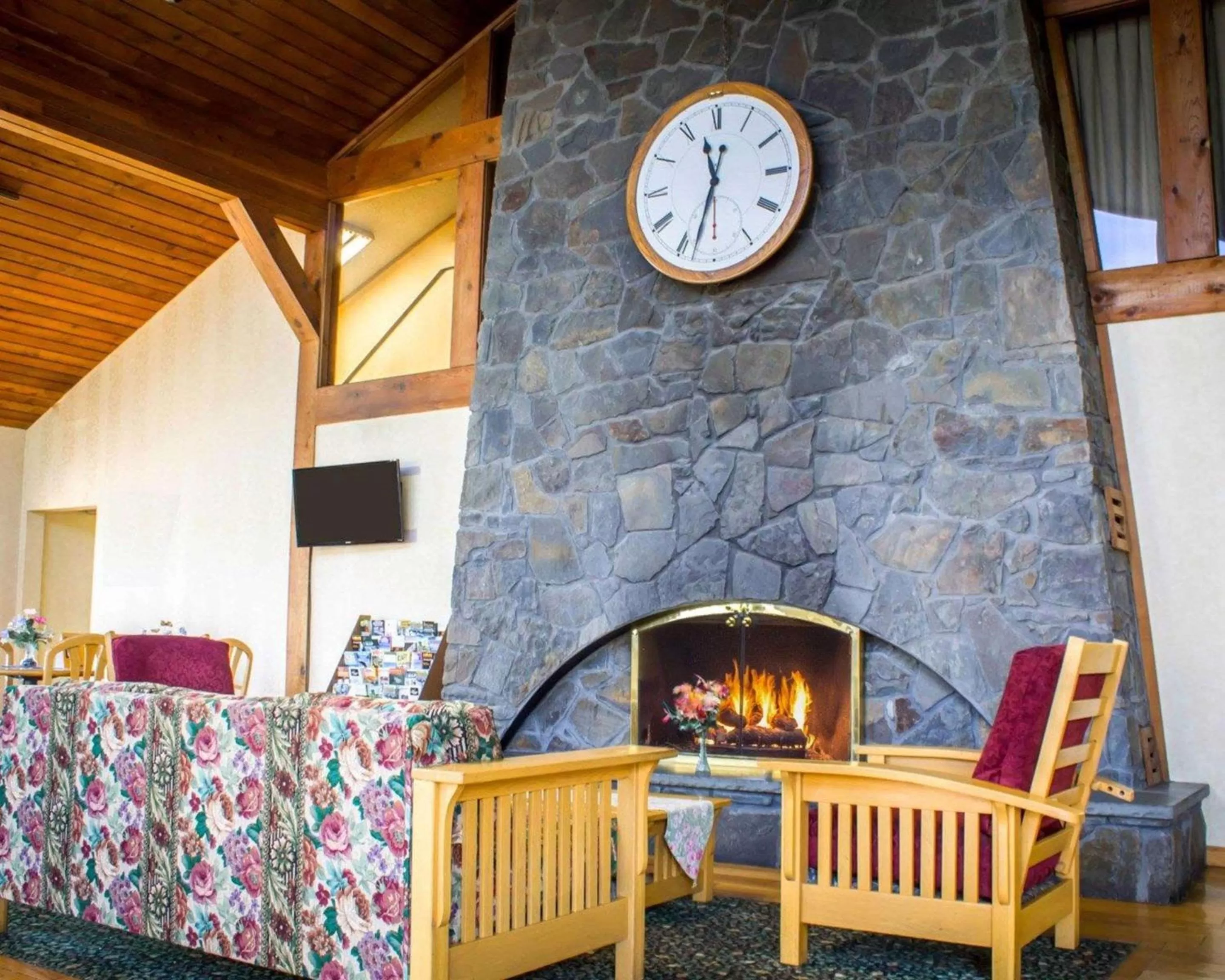 Lobby or reception in Econo Lodge Inn & Suites Colonie Center Mall