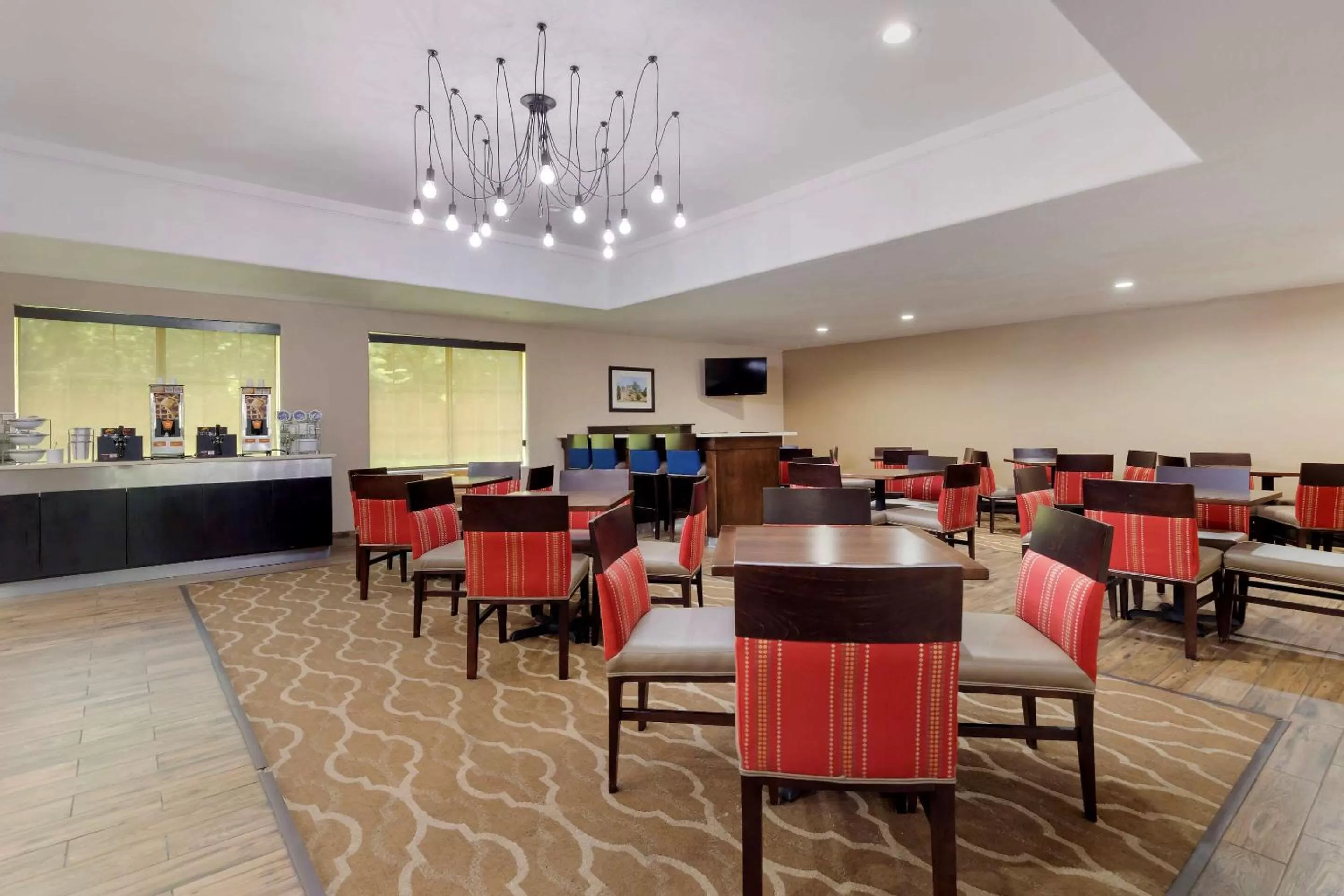 Restaurant/places to eat in Comfort Inn & Suites Near Six Flags & Medical Center