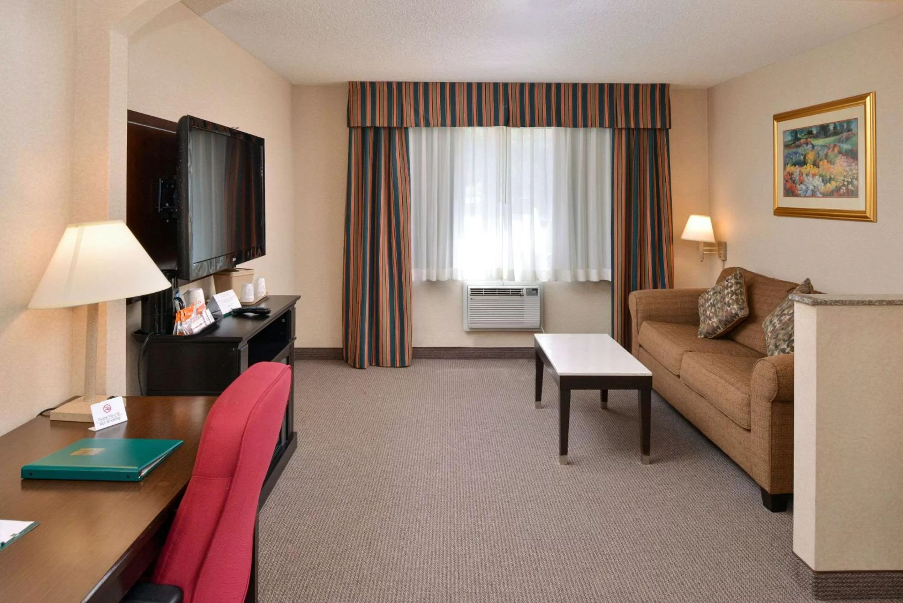 Photo of the whole room in Quality Inn & Suites Walnut - City of Industry