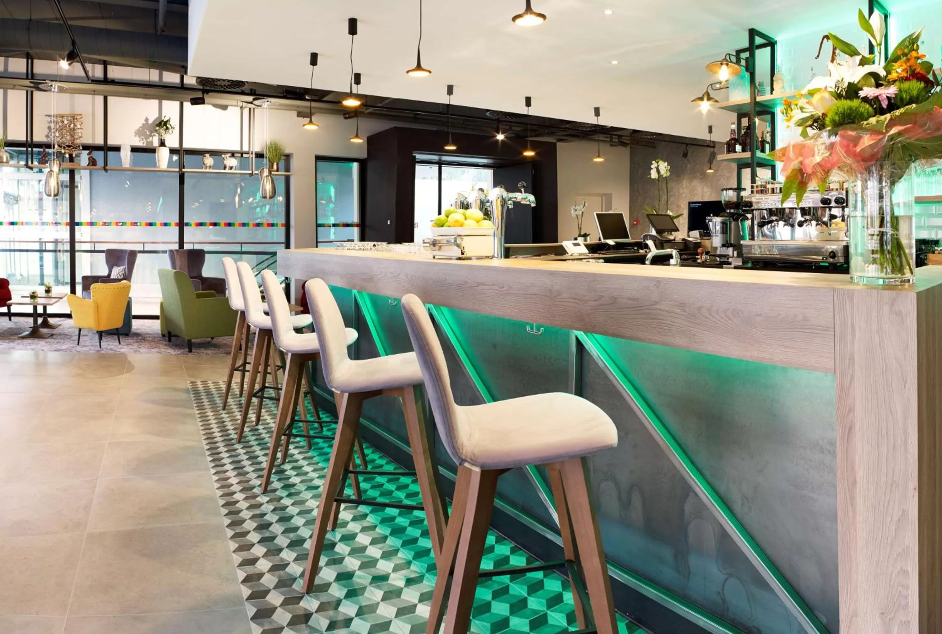 Lounge or bar in Park Inn By Radisson Hasselt