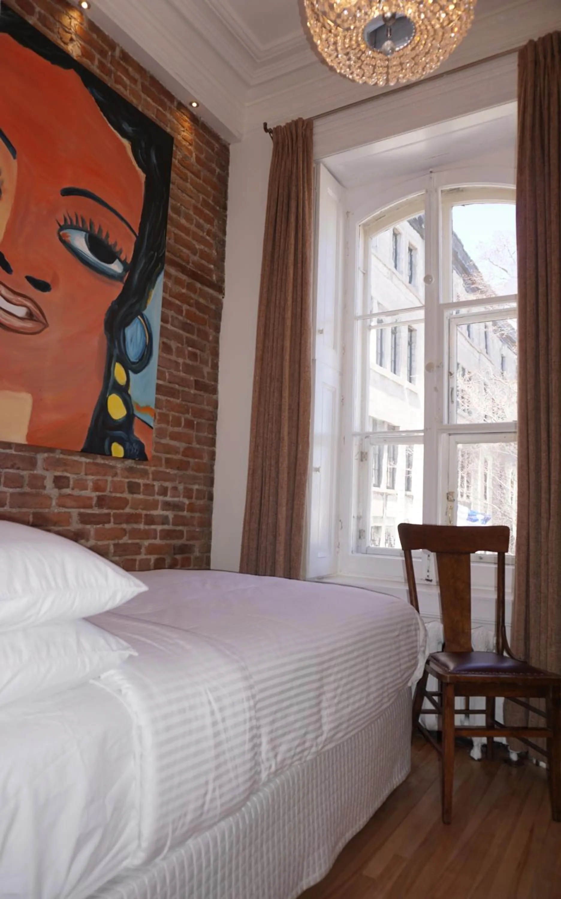 Bed in Hôtel Marie-Rollet