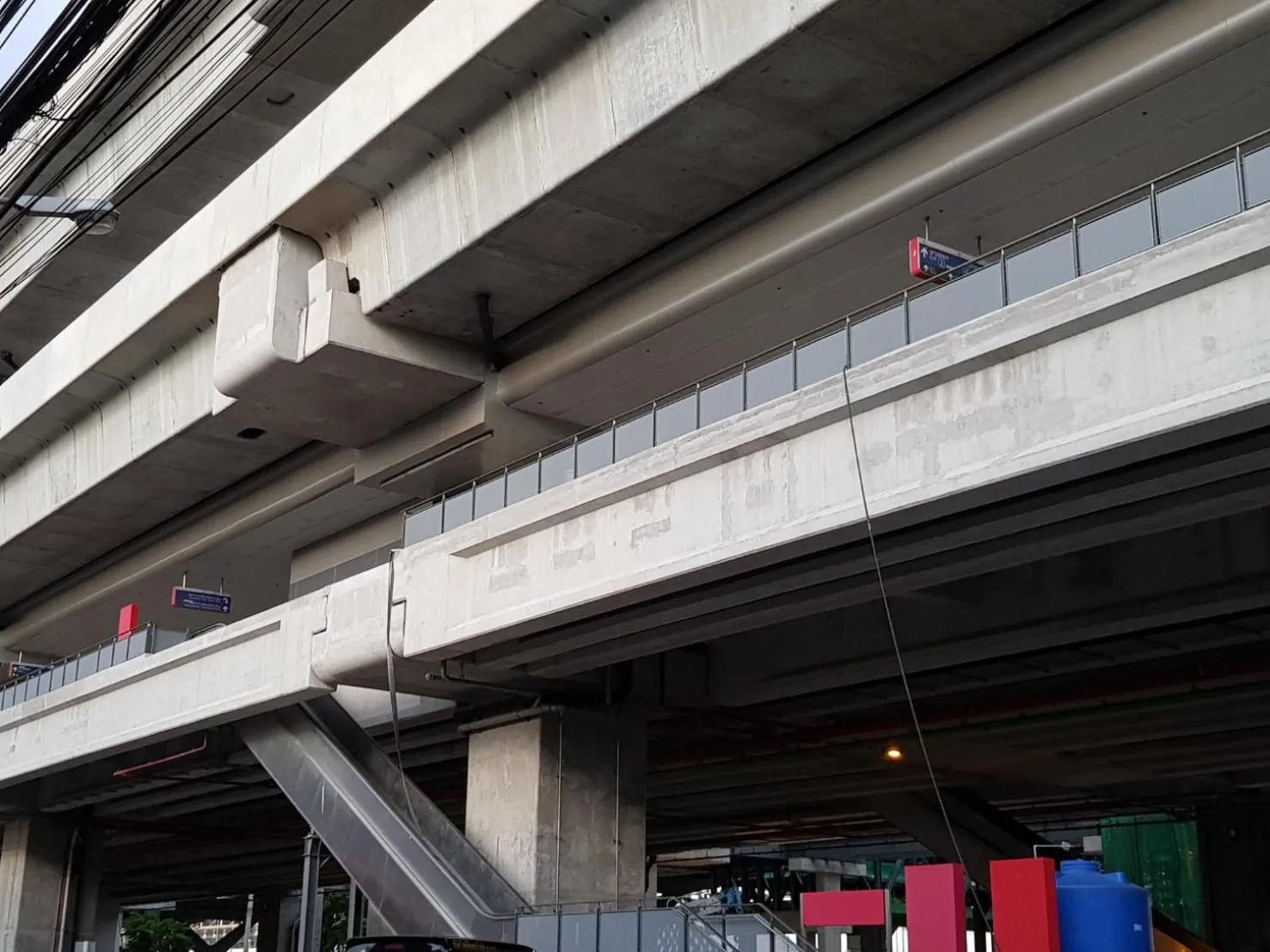 Facade/entrance in SleepCats Hostel