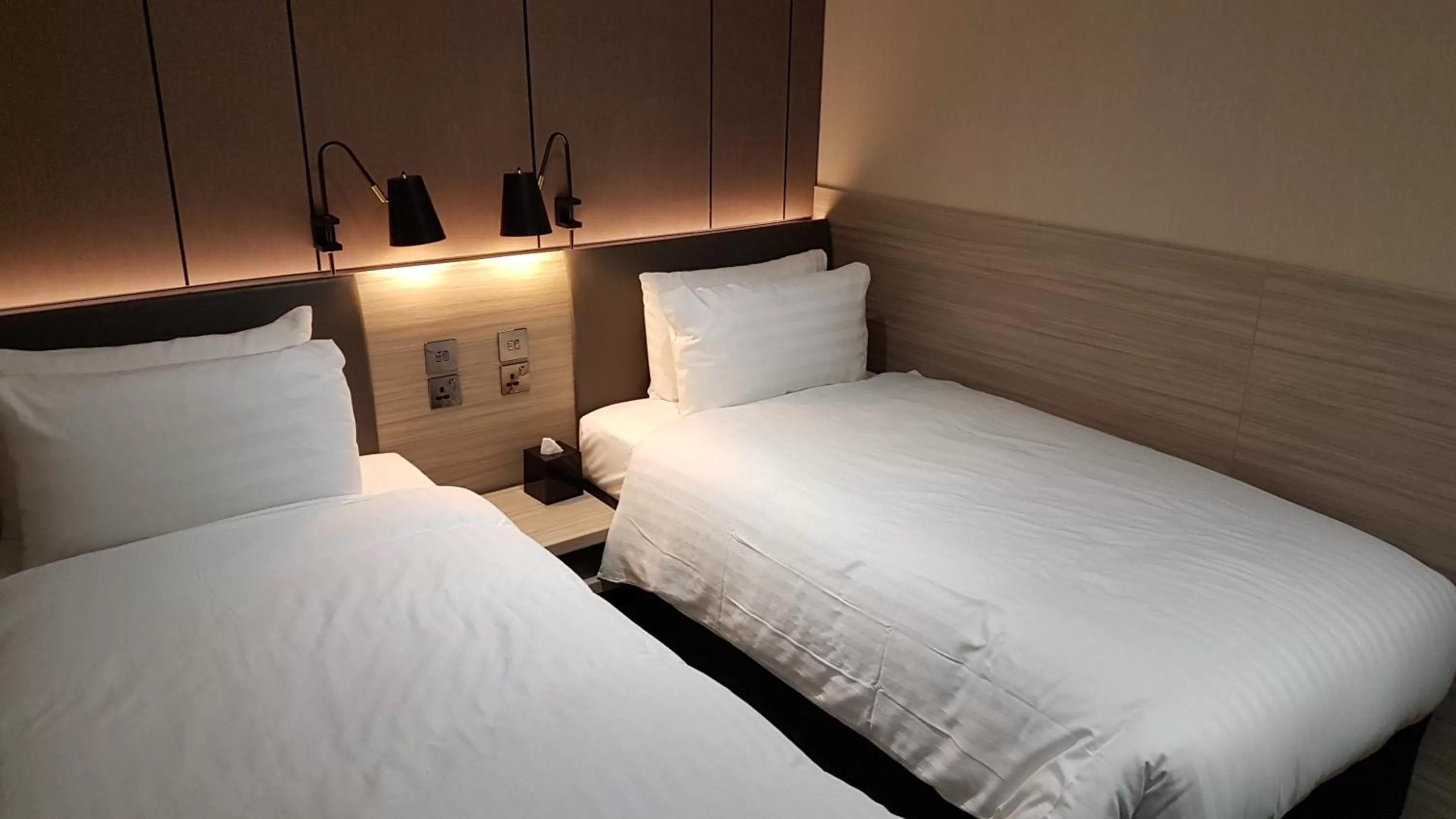 Bed in Aerotel London Heathrow Airport, Terminal 2 & Terminal 3