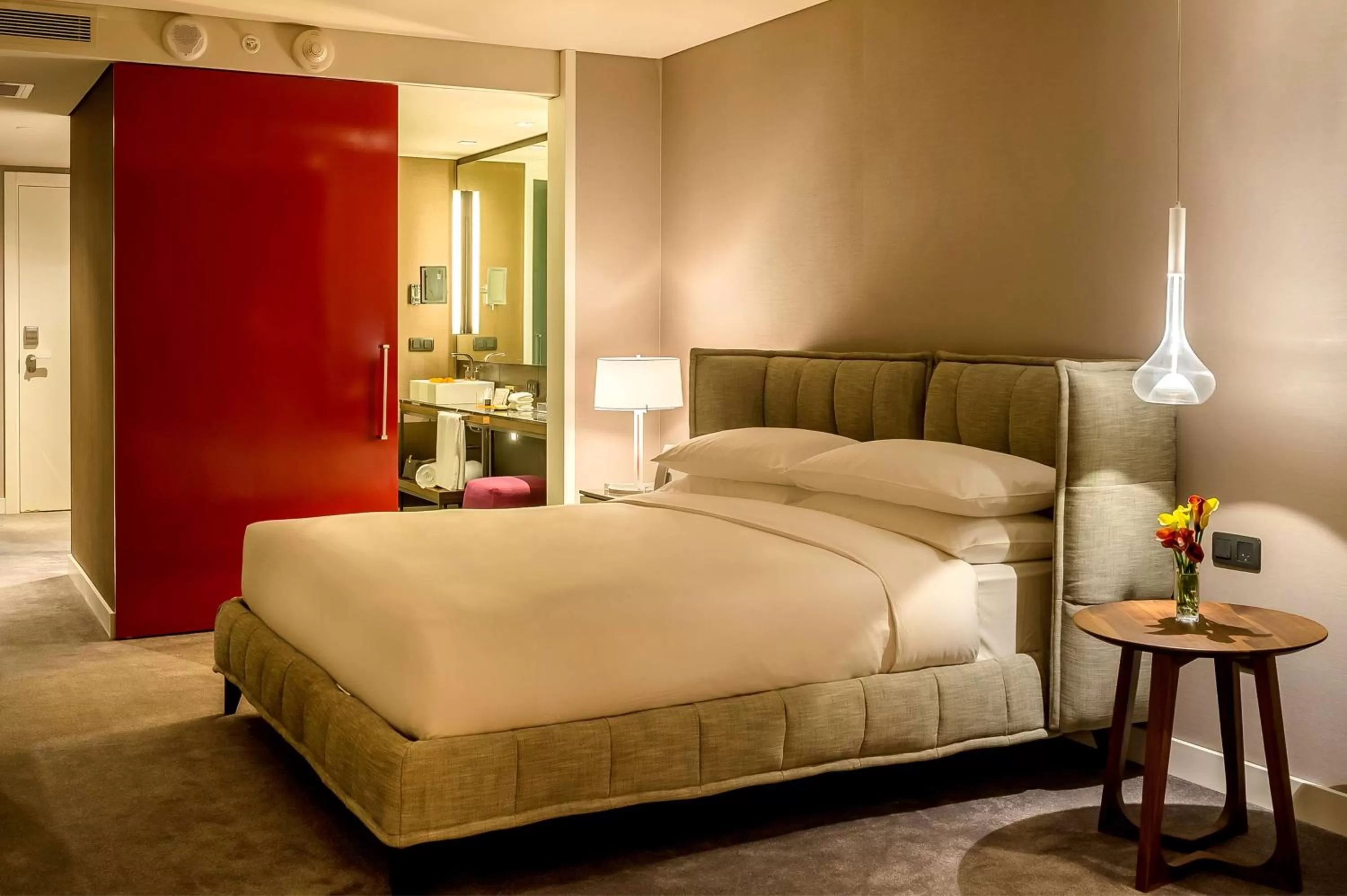 Photo of the whole room, Bed in Hyatt Centric Montevideo