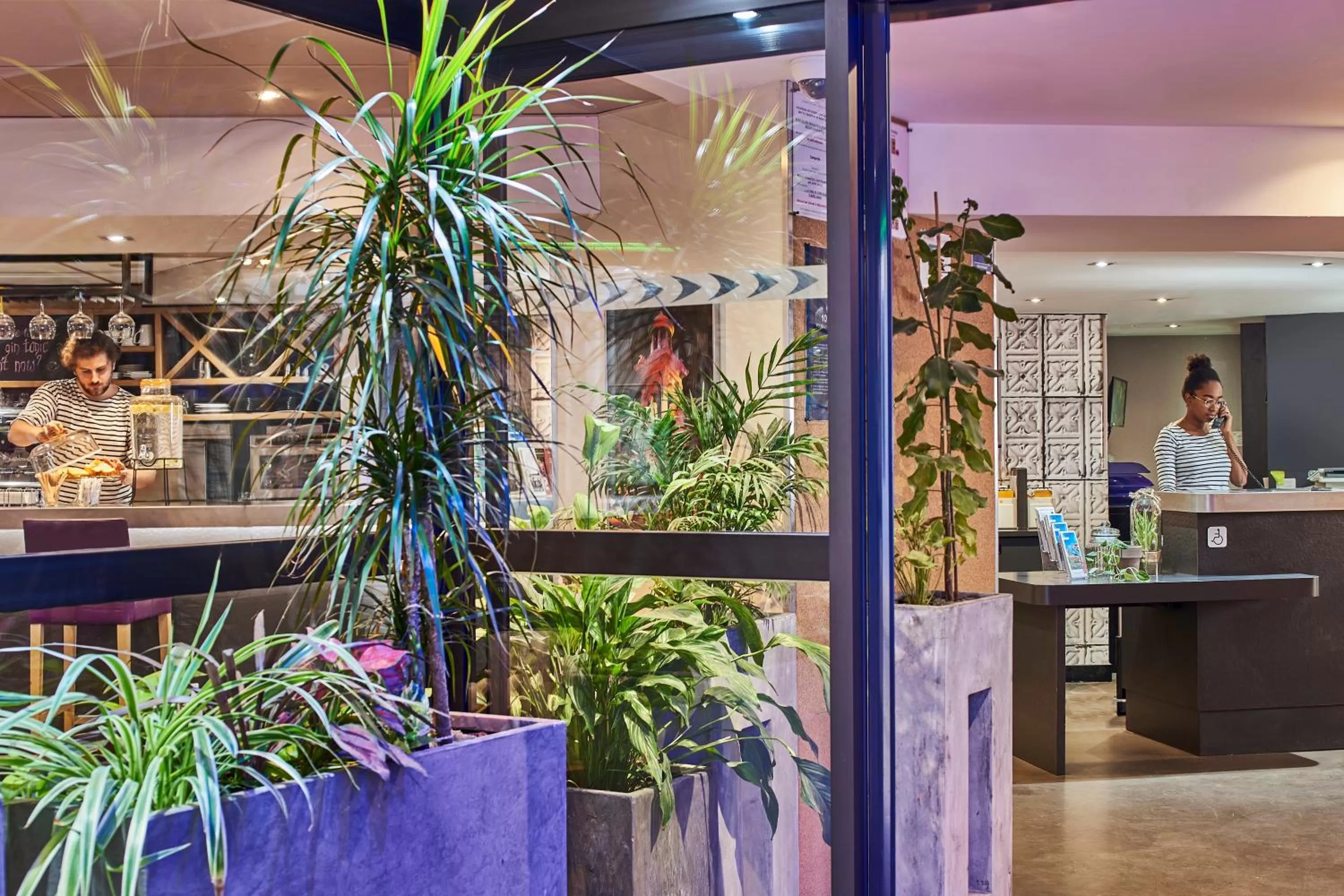 Lobby or reception in Campanile Lyon Centre - Berges du Rhône